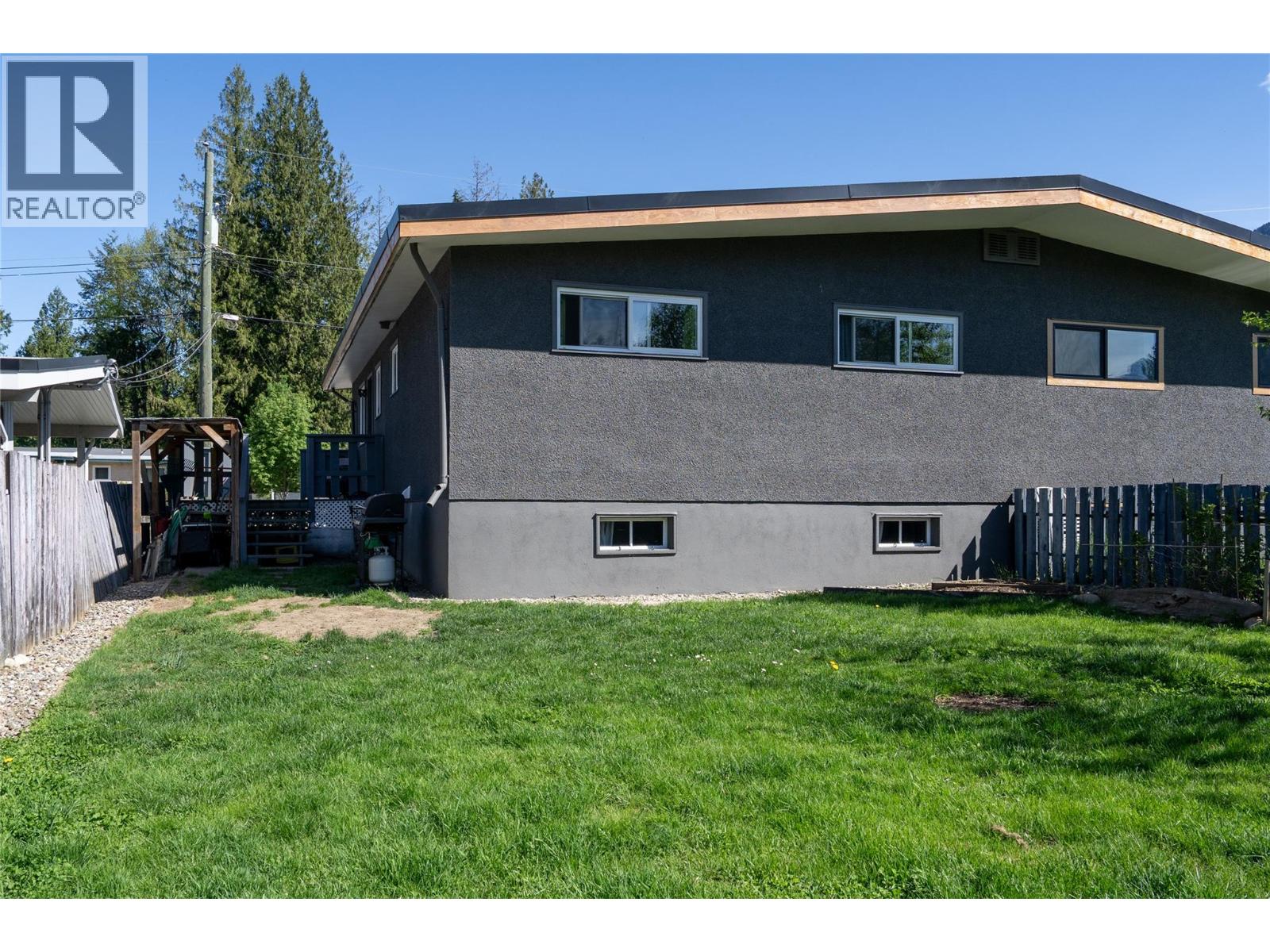 1971 Fairway Road Unit# B, Revelstoke, British Columbia  V0E 2S0 - Photo 32 - 10386692