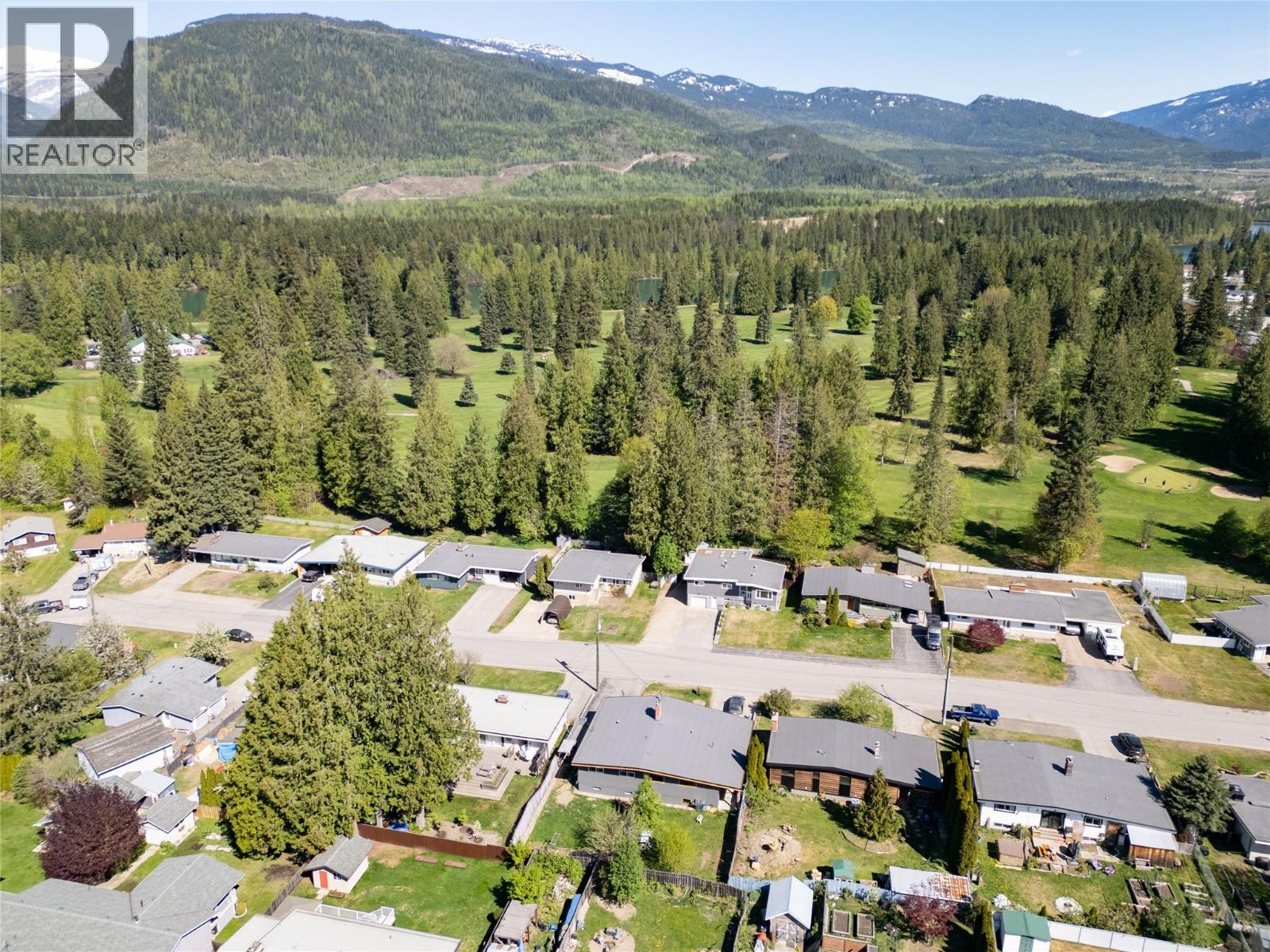 1971 Fairway Road Unit# B, Revelstoke, British Columbia  V0E 2S0 - Photo 5 - 10386692