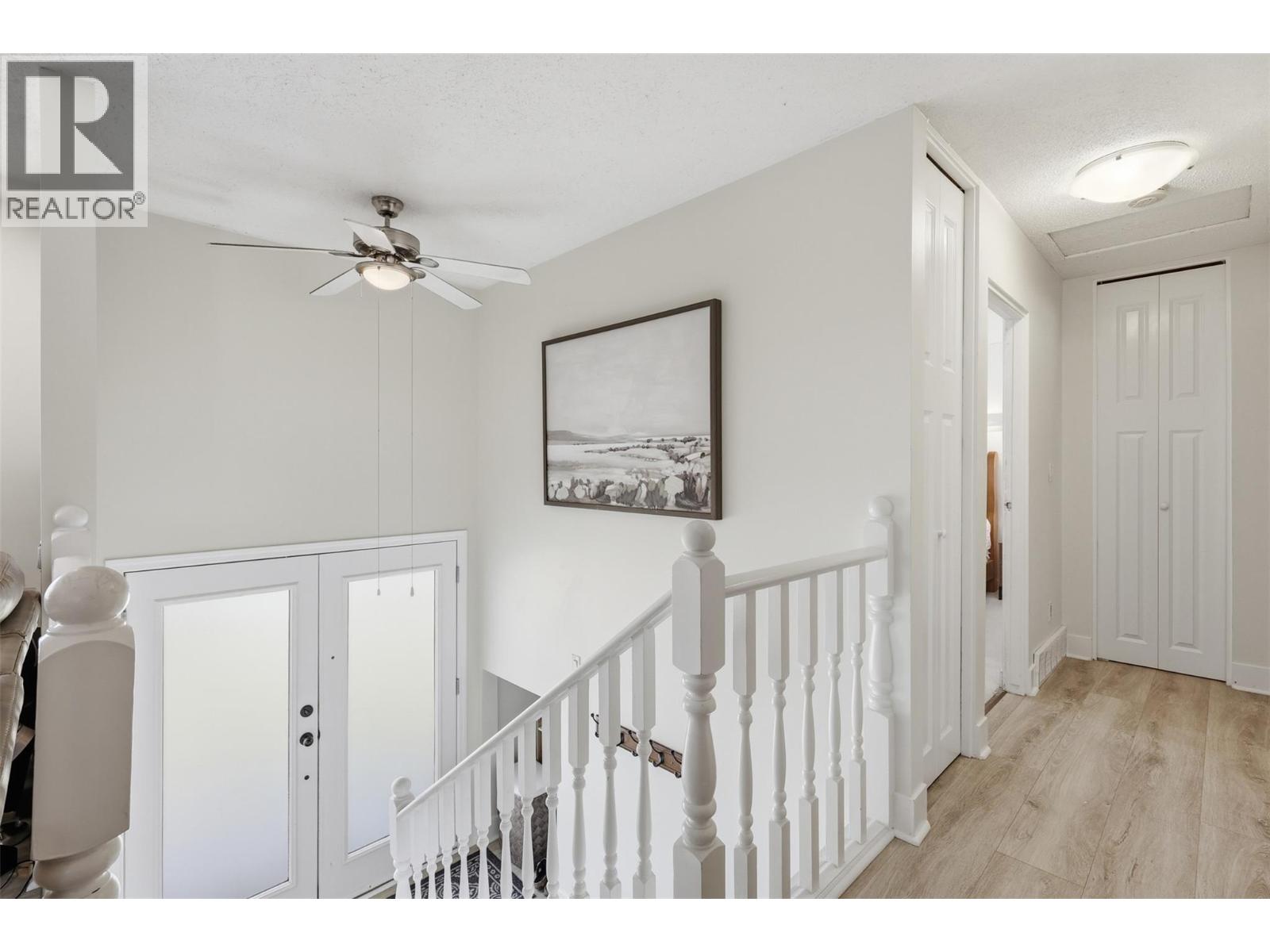 675 Sicamore Drive, Kamloops, British Columbia  V2B 6R6 - Photo 4 - 10386556