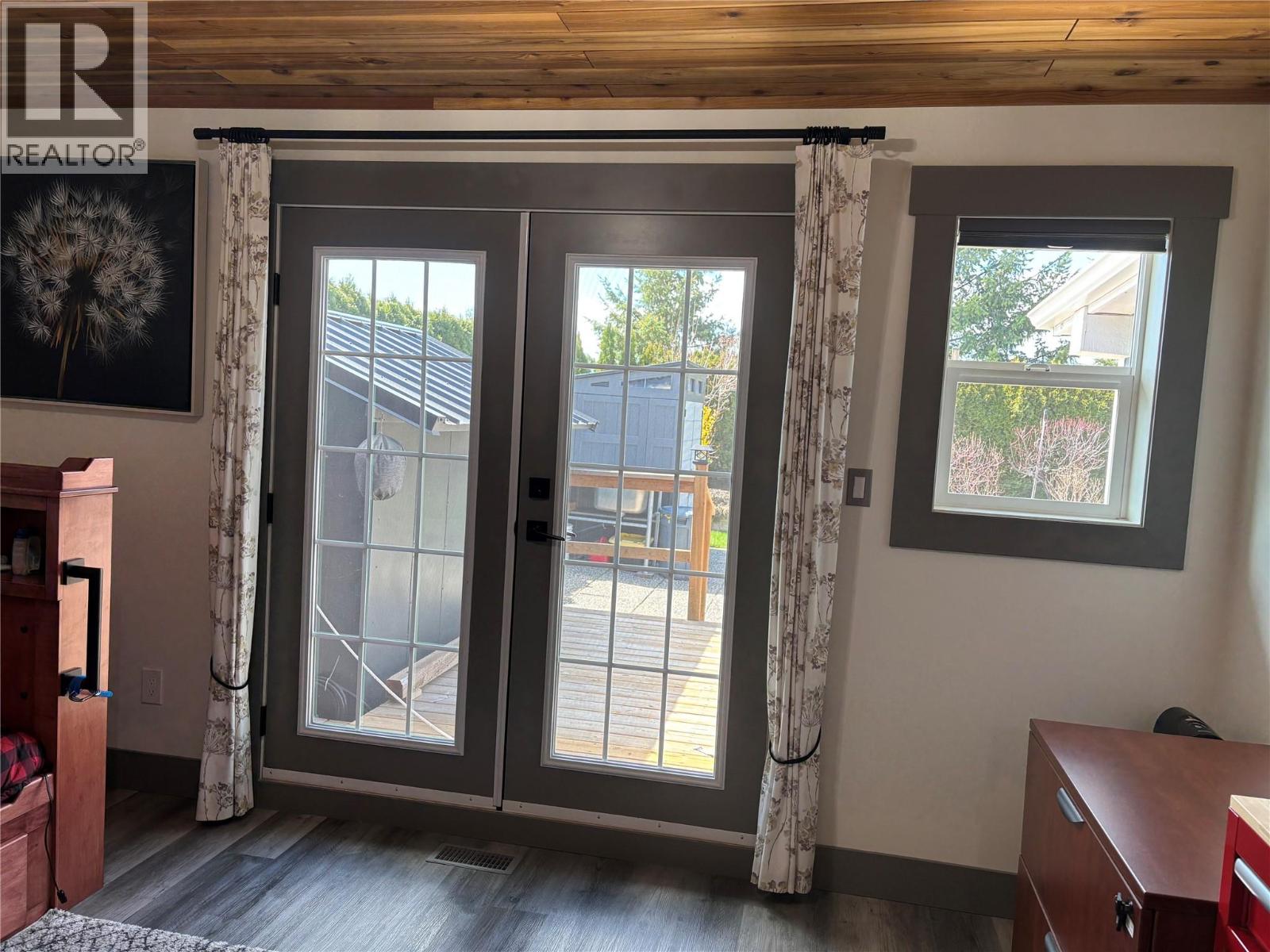 839 8th Avenue, Vernon, British Columbia  V1H 1Z1 - Photo 33 - 10383808
