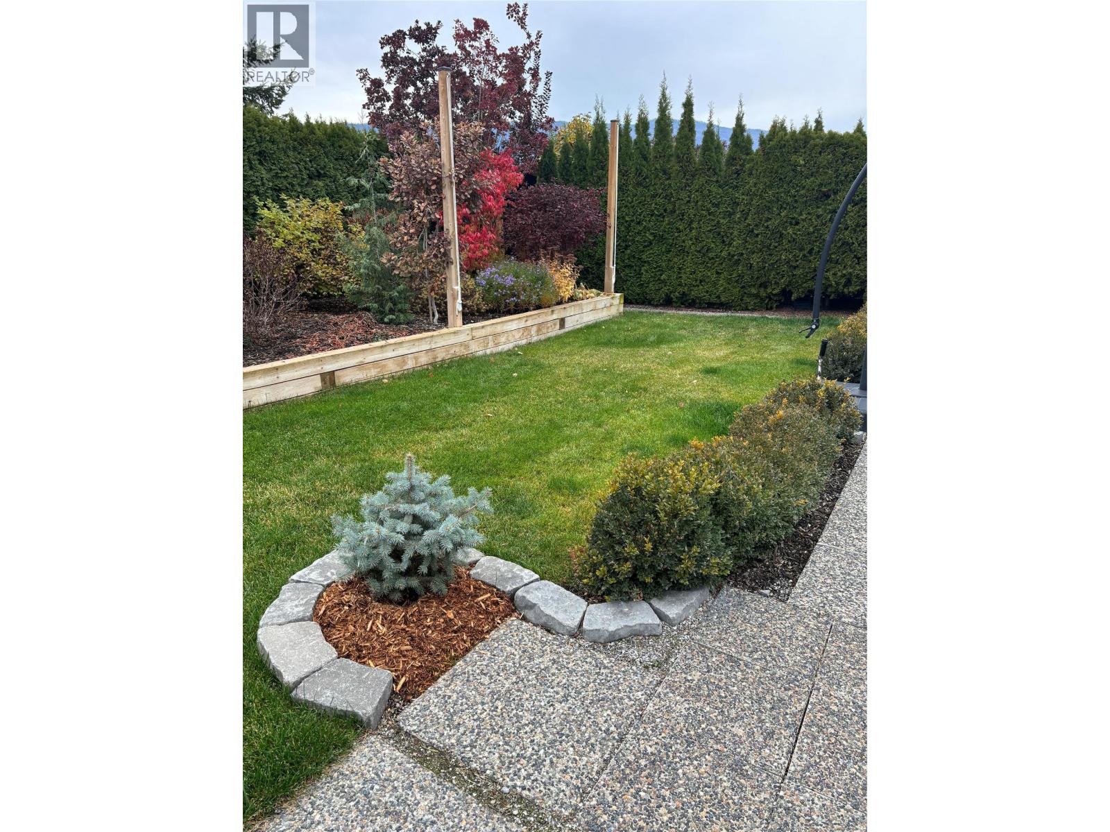 839 8th Avenue, Vernon, British Columbia  V1H 1Z1 - Photo 9 - 10383808
