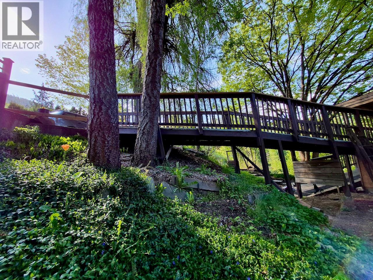 2010 Creek Street, Nelson, British Columbia  V1L 1M7 - Photo 11 - 10386711