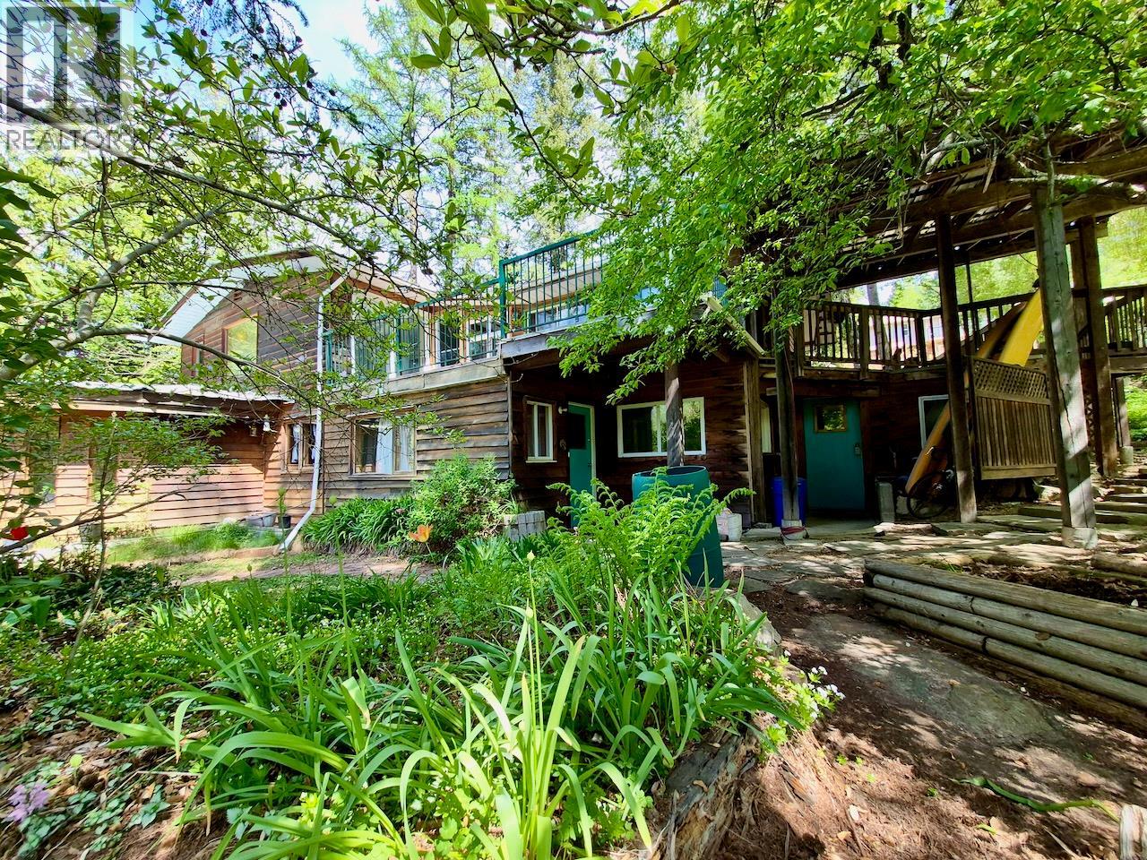 2010 Creek Street, Nelson, British Columbia  V1L 1M7 - Photo 16 - 10386711