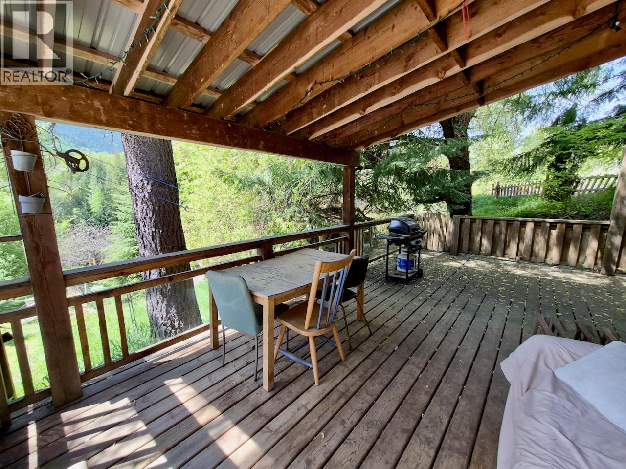 2010 Creek Street, Nelson, British Columbia  V1L 1M7 - Photo 21 - 10386711