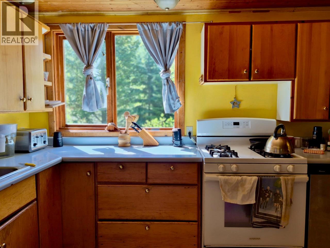 2010 Creek Street, Nelson, British Columbia  V1L 1M7 - Photo 37 - 10386711