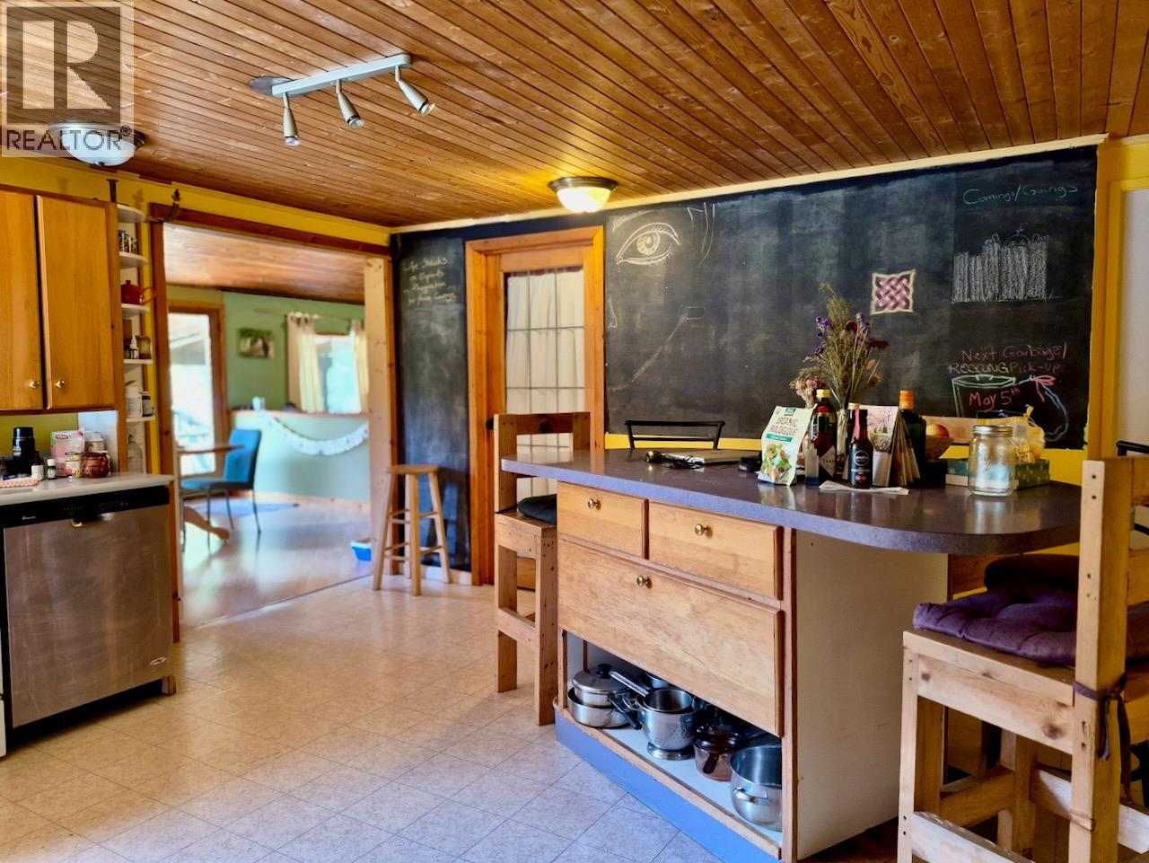 2010 Creek Street, Nelson, British Columbia  V1L 1M7 - Photo 40 - 10386711