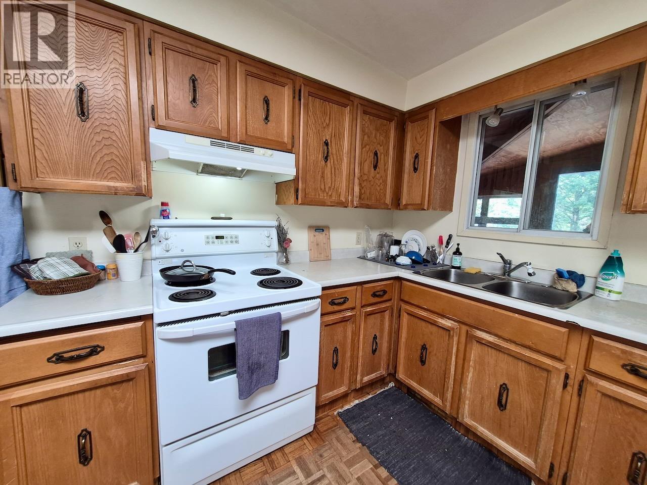 2010 Creek Street, Nelson, British Columbia  V1L 1M7 - Photo 62 - 10386711