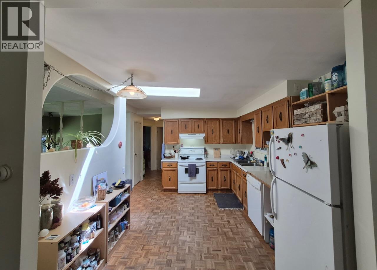 2010 Creek Street, Nelson, British Columbia  V1L 1M7 - Photo 63 - 10386711