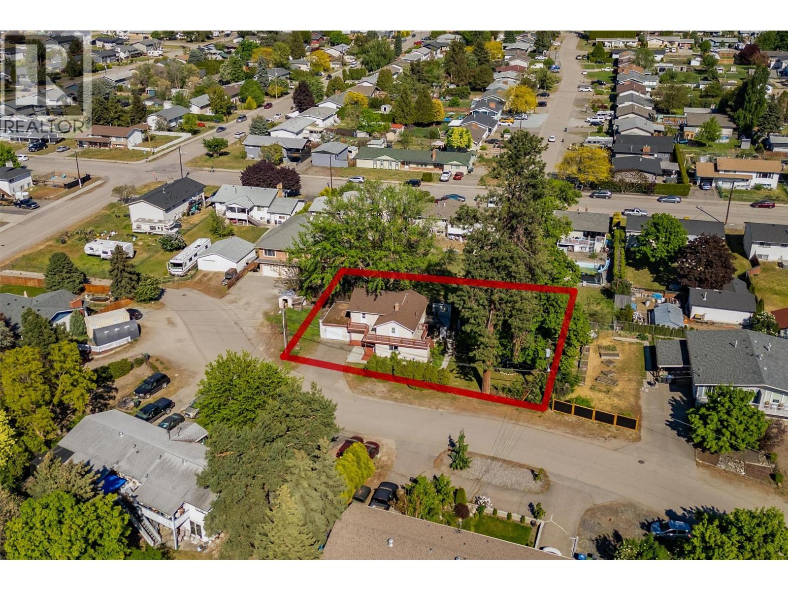 725 Fraser Road, Kelowna, British Columbia  V1X 3M2 - Photo 2 - 10386661