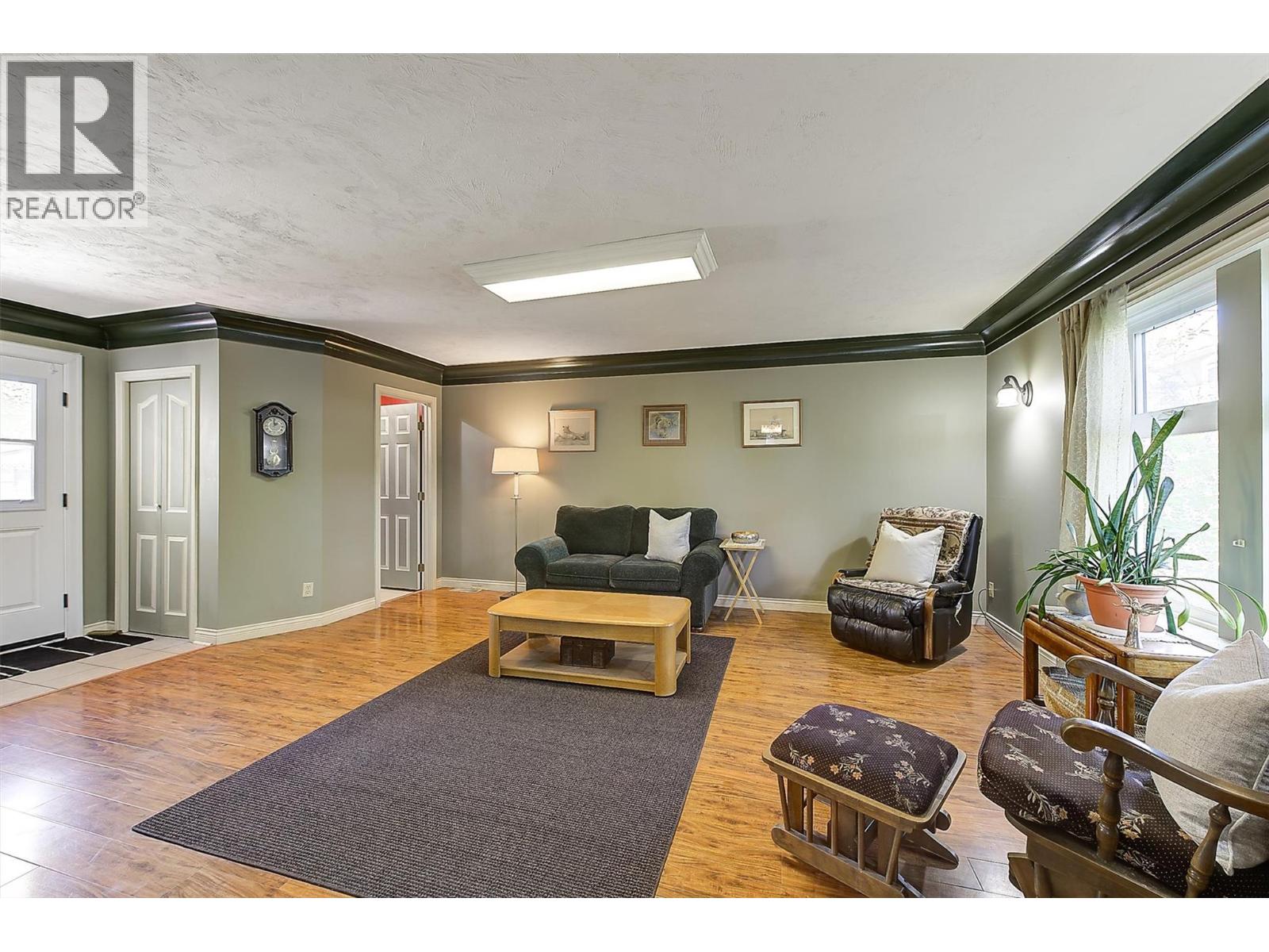725 Fraser Road, Kelowna, British Columbia  V1X 3M2 - Photo 6 - 10386661