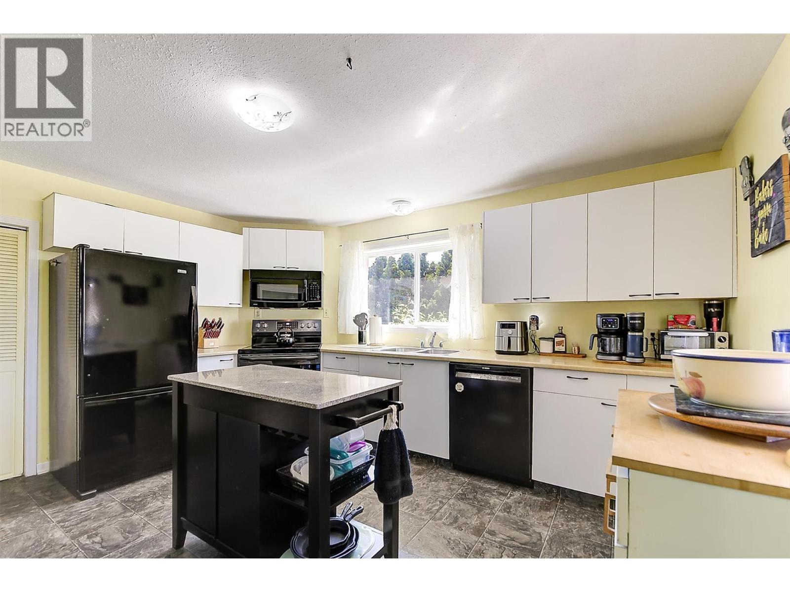 725 Fraser Road, Kelowna, British Columbia  V1X 3M2 - Photo 8 - 10386661