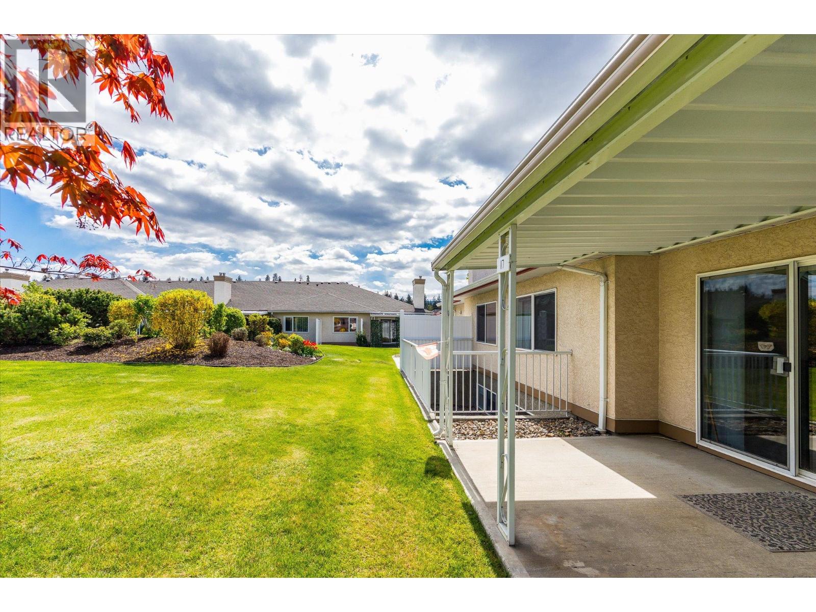 1874 Parkview Crescent Unit# 17, Kelowna, British Columbia  V1X 7G6 - Photo 2 - 10385177