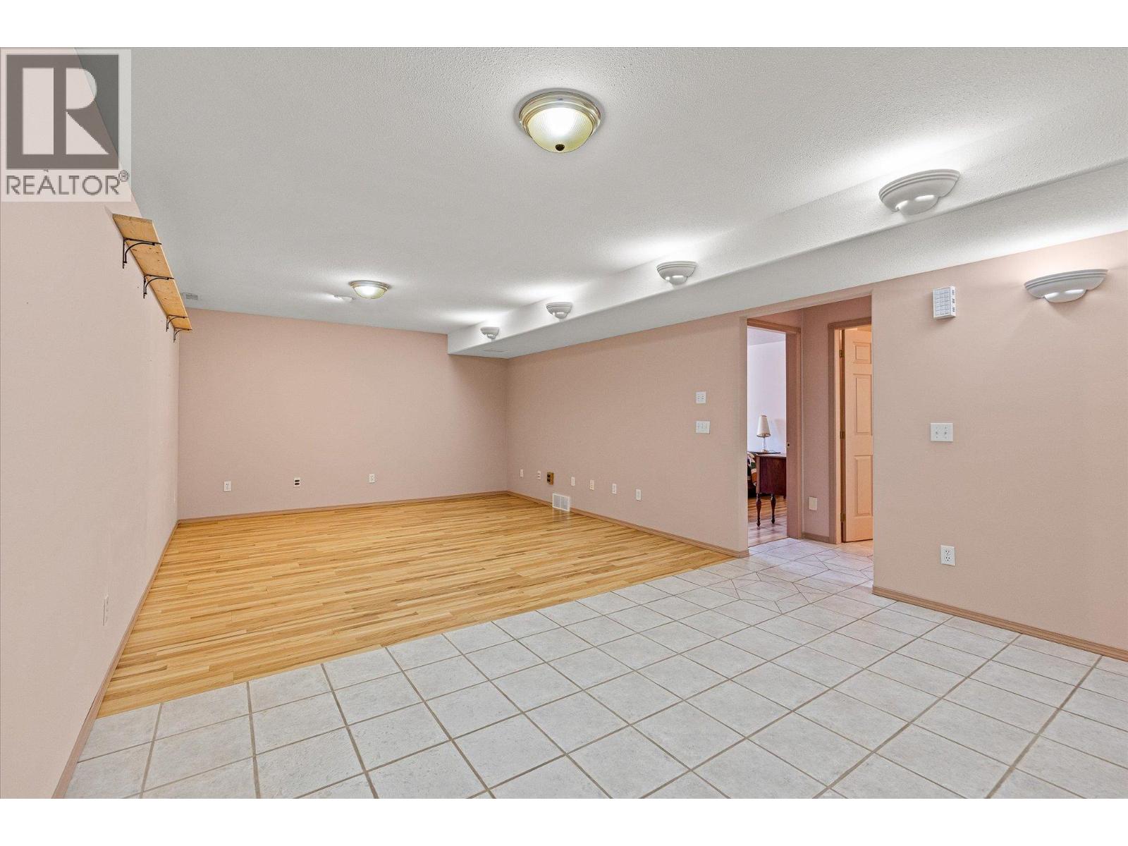 1874 Parkview Crescent Unit# 17, Kelowna, British Columbia  V1X 7G6 - Photo 27 - 10385177