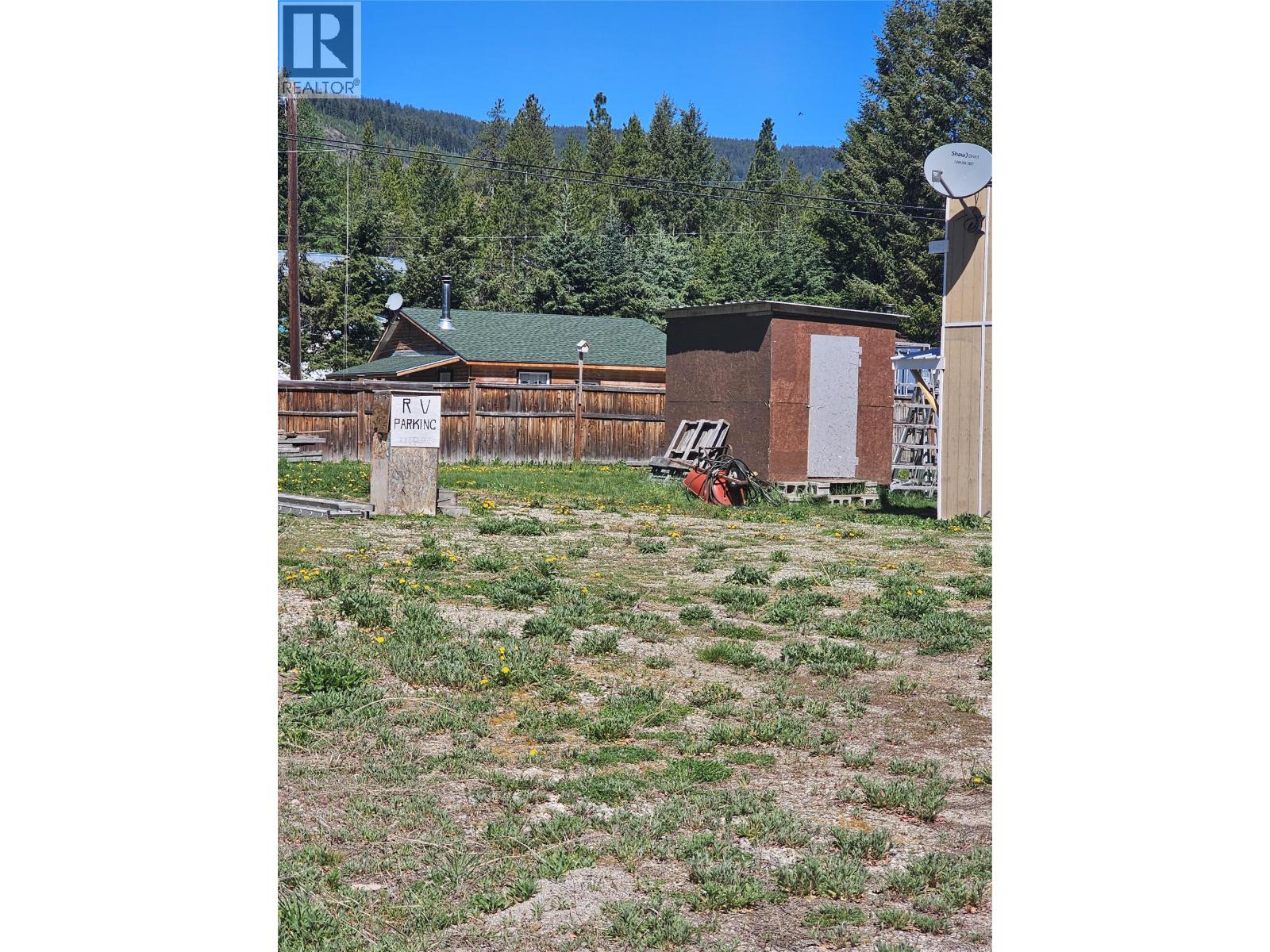 5851 33 Highway, Beaverdell, British Columbia  V0H 1A0 - Photo 14 - 10386722