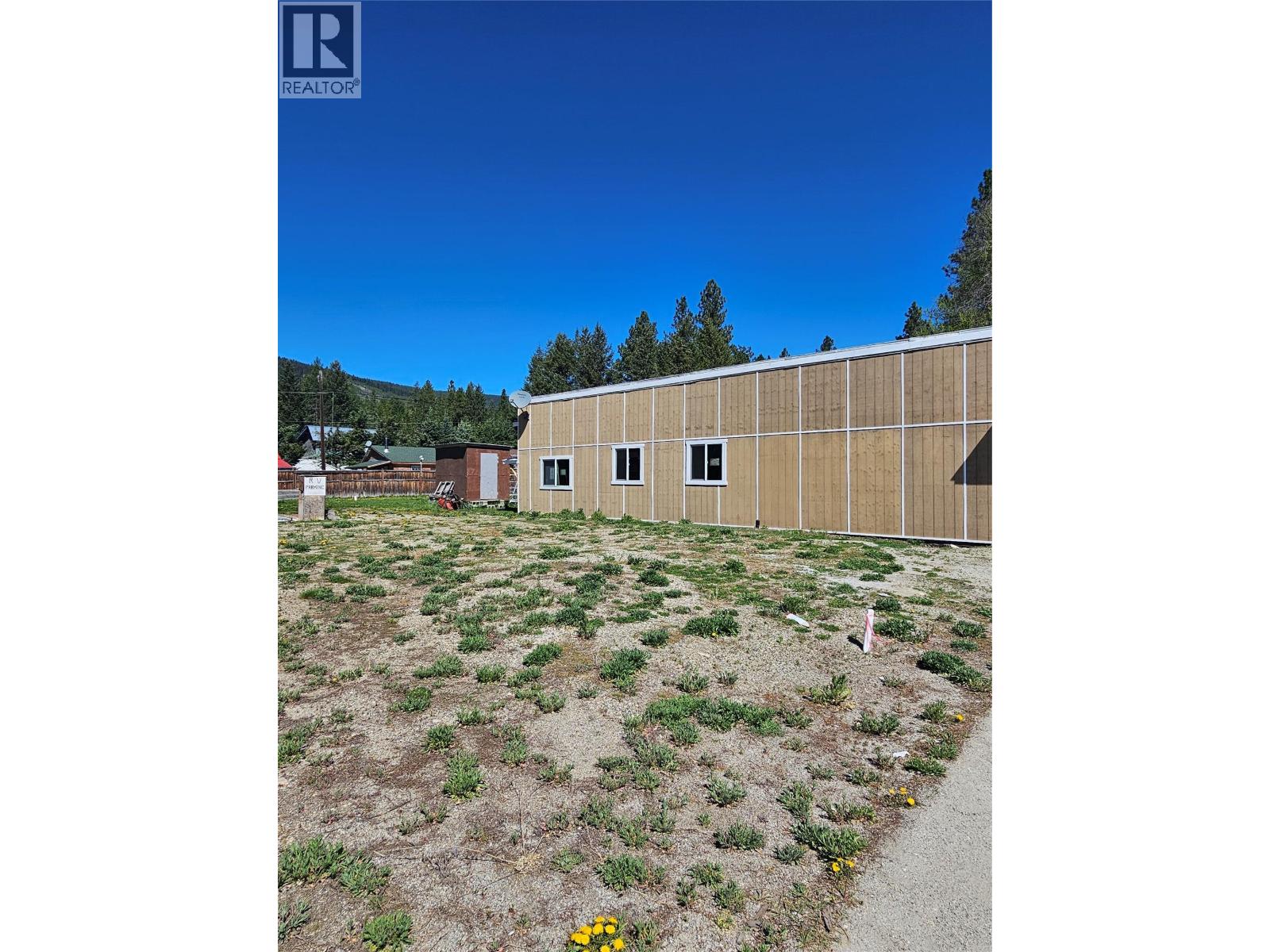 5851 33 Highway, Beaverdell, British Columbia  V0H 1A0 - Photo 15 - 10386722