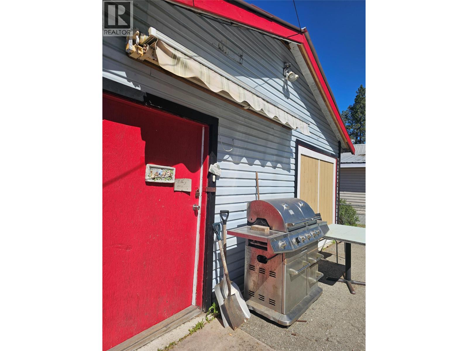 5851 33 Highway, Beaverdell, British Columbia  V0H 1A0 - Photo 19 - 10386722