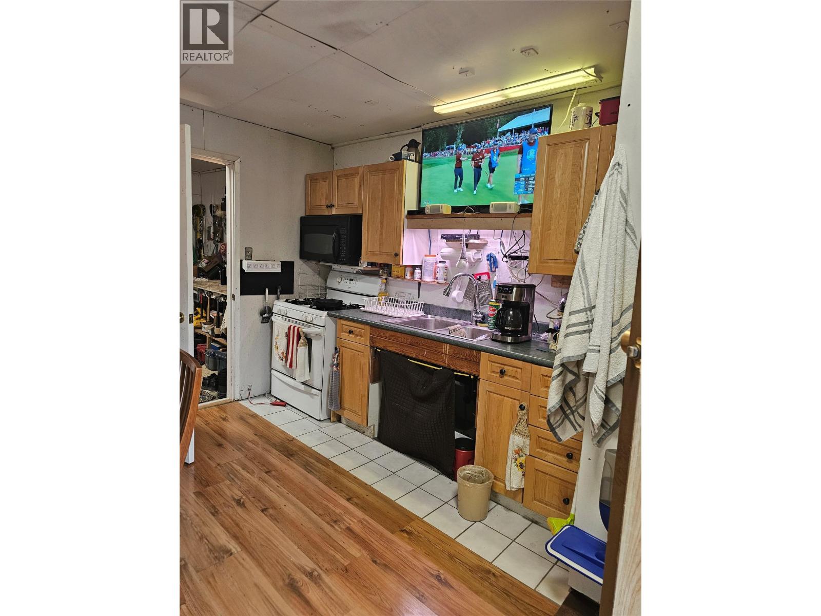 5851 33 Highway, Beaverdell, British Columbia  V0H 1A0 - Photo 23 - 10386713