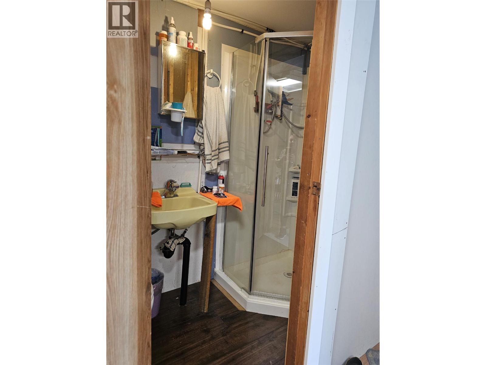 5851 33 Highway, Beaverdell, British Columbia  V0H 1A0 - Photo 25 - 10386713