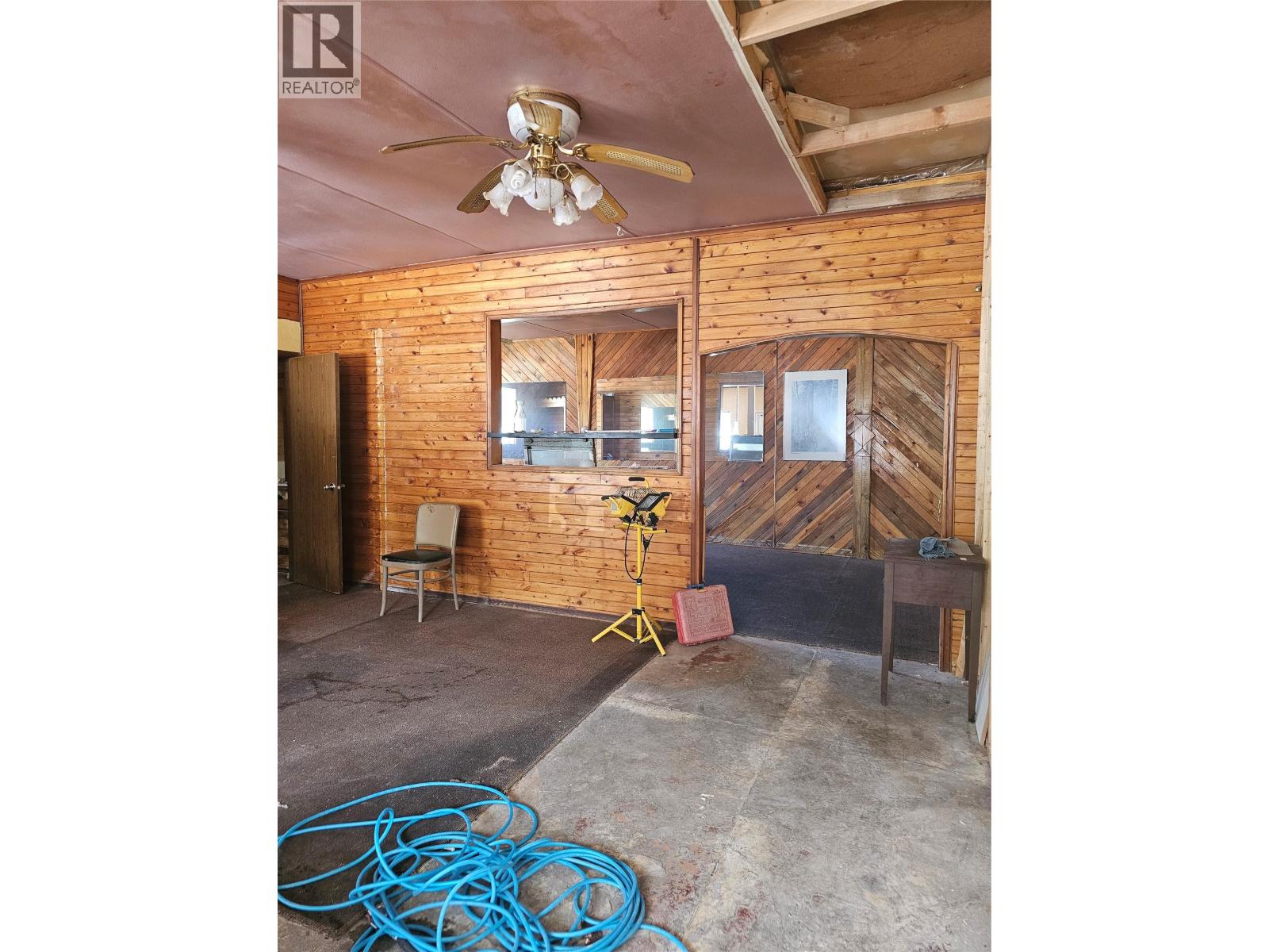 5851 33 Highway, Beaverdell, British Columbia  V0H 1A0 - Photo 4 - 10386713
