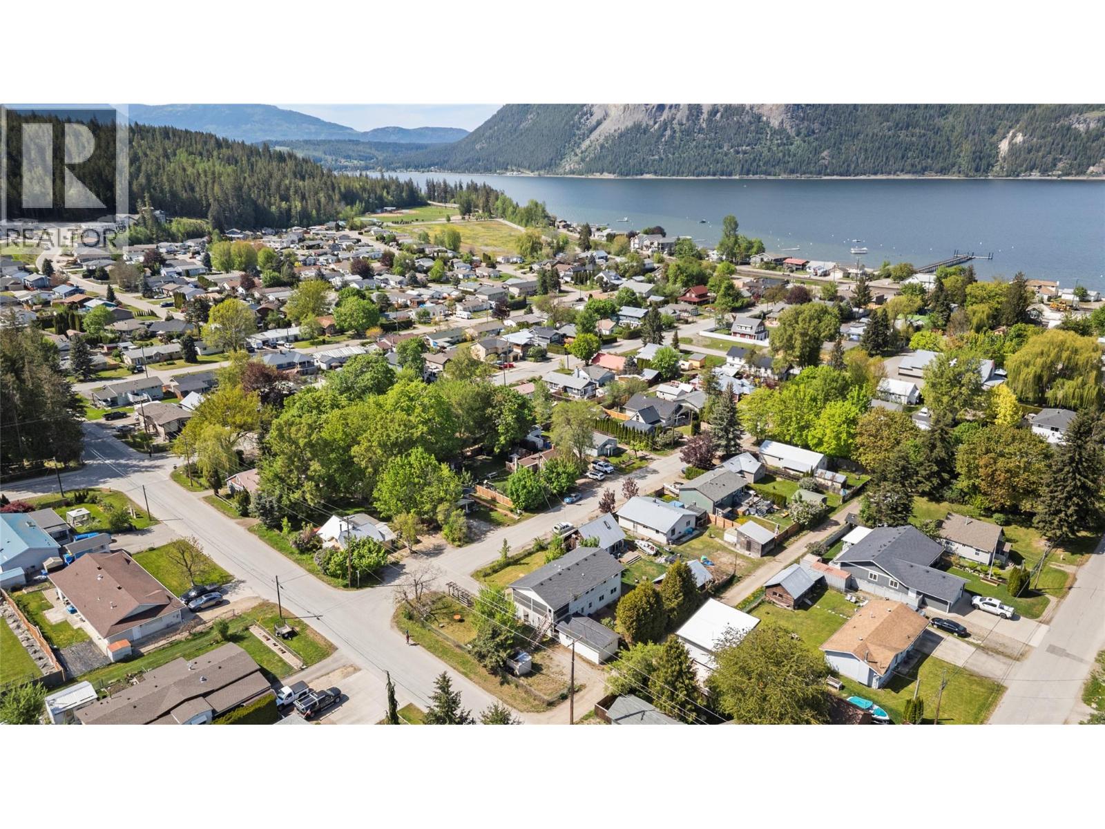 7020 51 Street Ne, Salmon Arm, British Columbia  V0E 1K0 - Photo 6 - 10386699