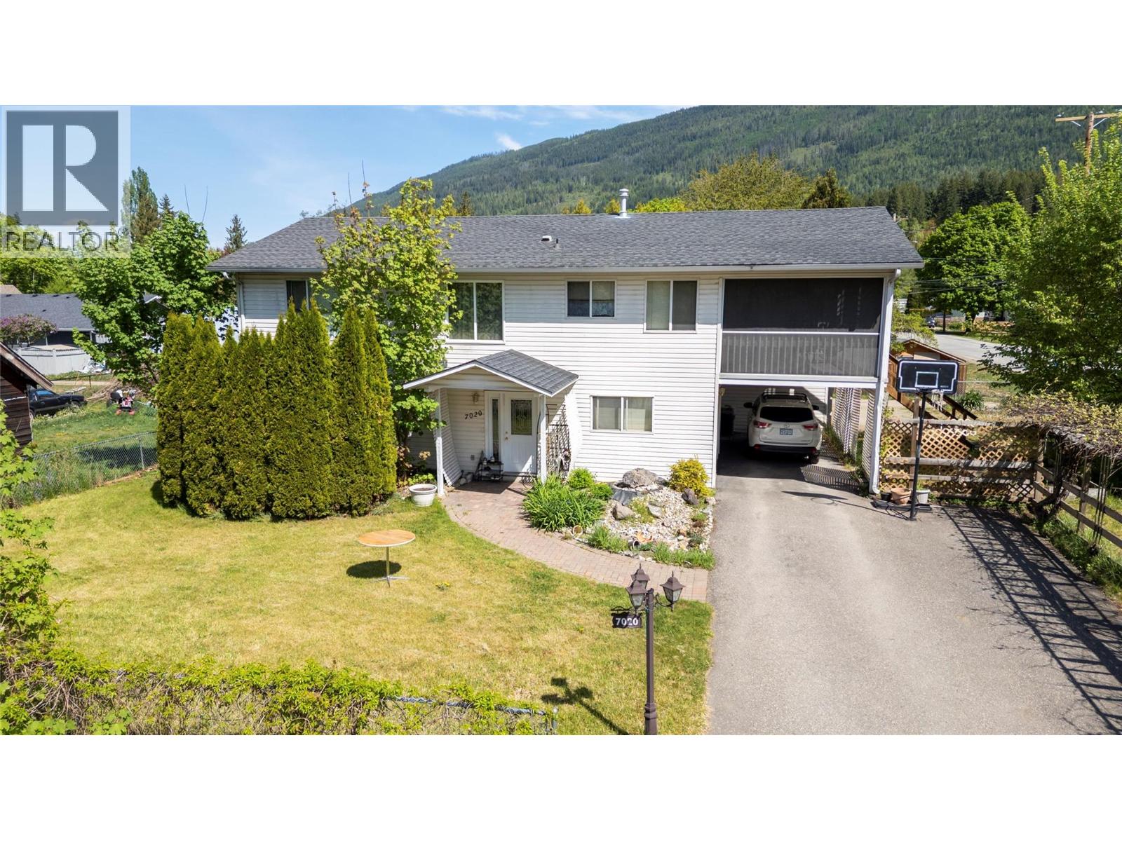 7020 51 Street Ne, Salmon Arm, British Columbia  V0E 1K0 - Photo 7 - 10386699