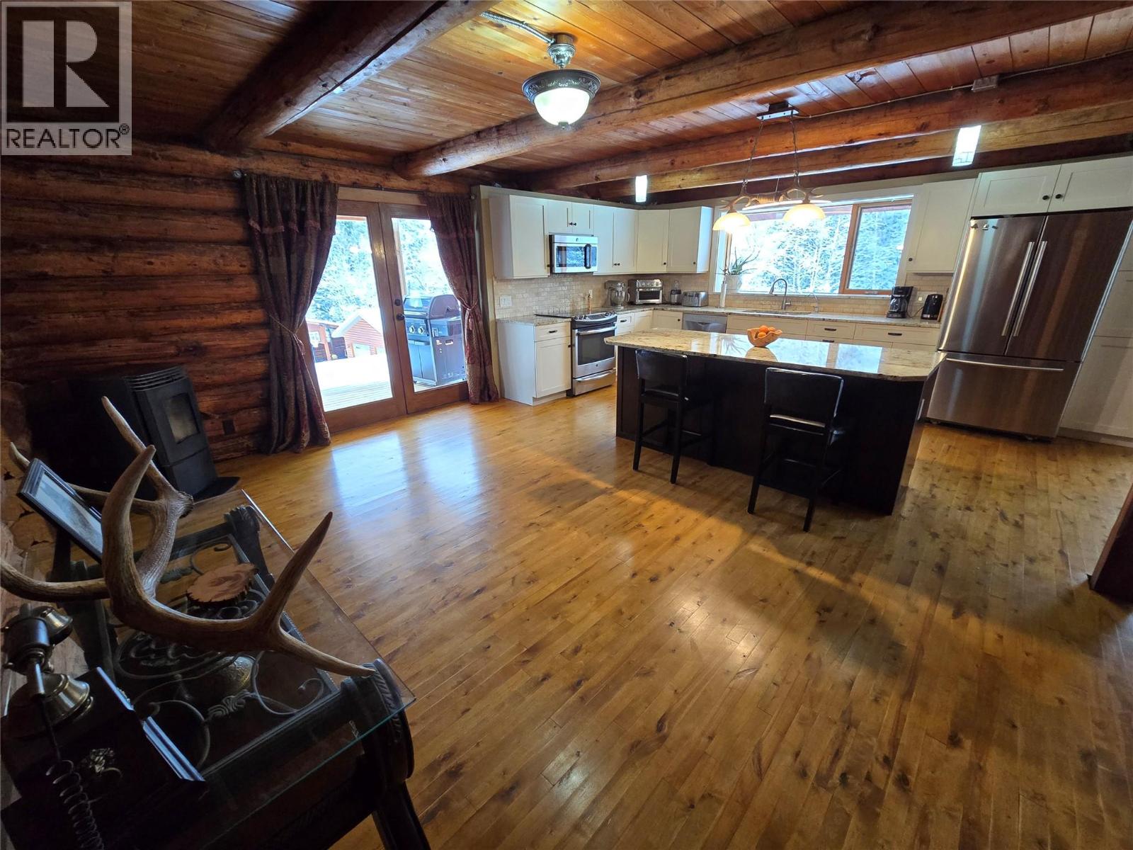 2358 Dunn Lake Road, Clearwater, British Columbia  V0E 1N0 - Photo 8 - 10386693