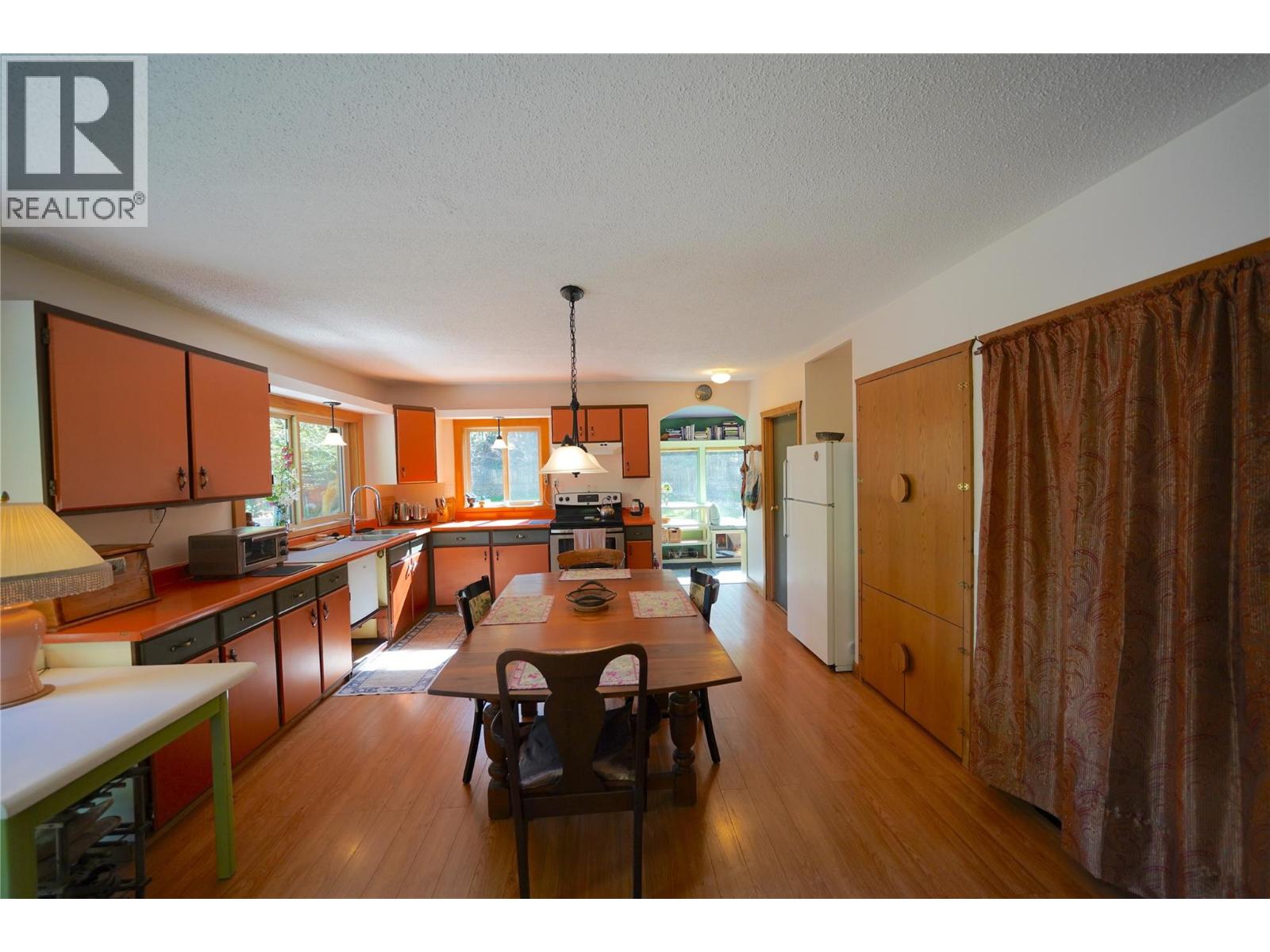 281 Iwanik Road, Procter, British Columbia  V1L 0B5 - Photo 19 - 10385671