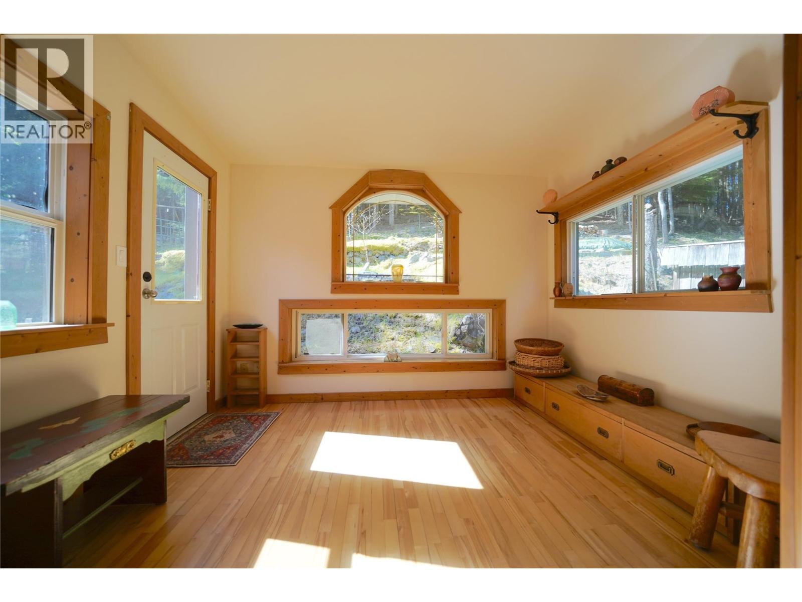 281 Iwanik Road, Procter, British Columbia  V1L 0B5 - Photo 30 - 10385671