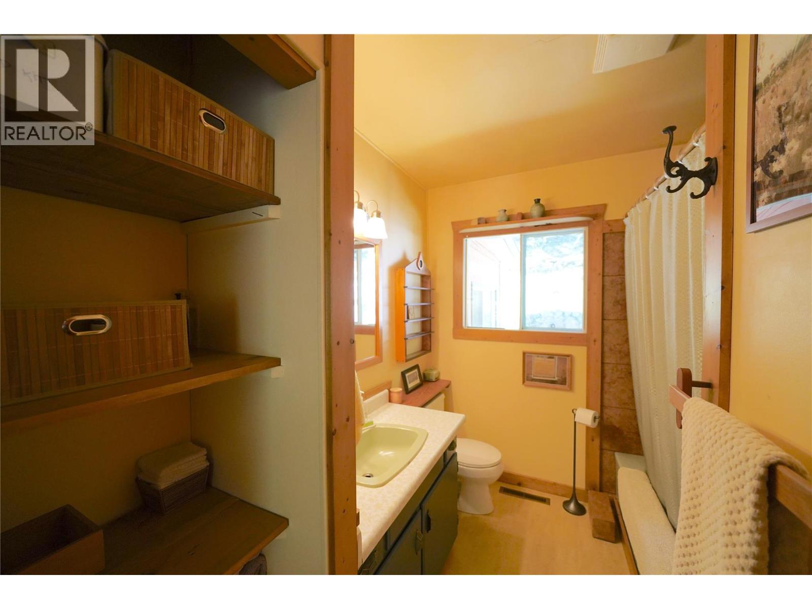 281 Iwanik Road, Procter, British Columbia  V1L 0B5 - Photo 35 - 10385671