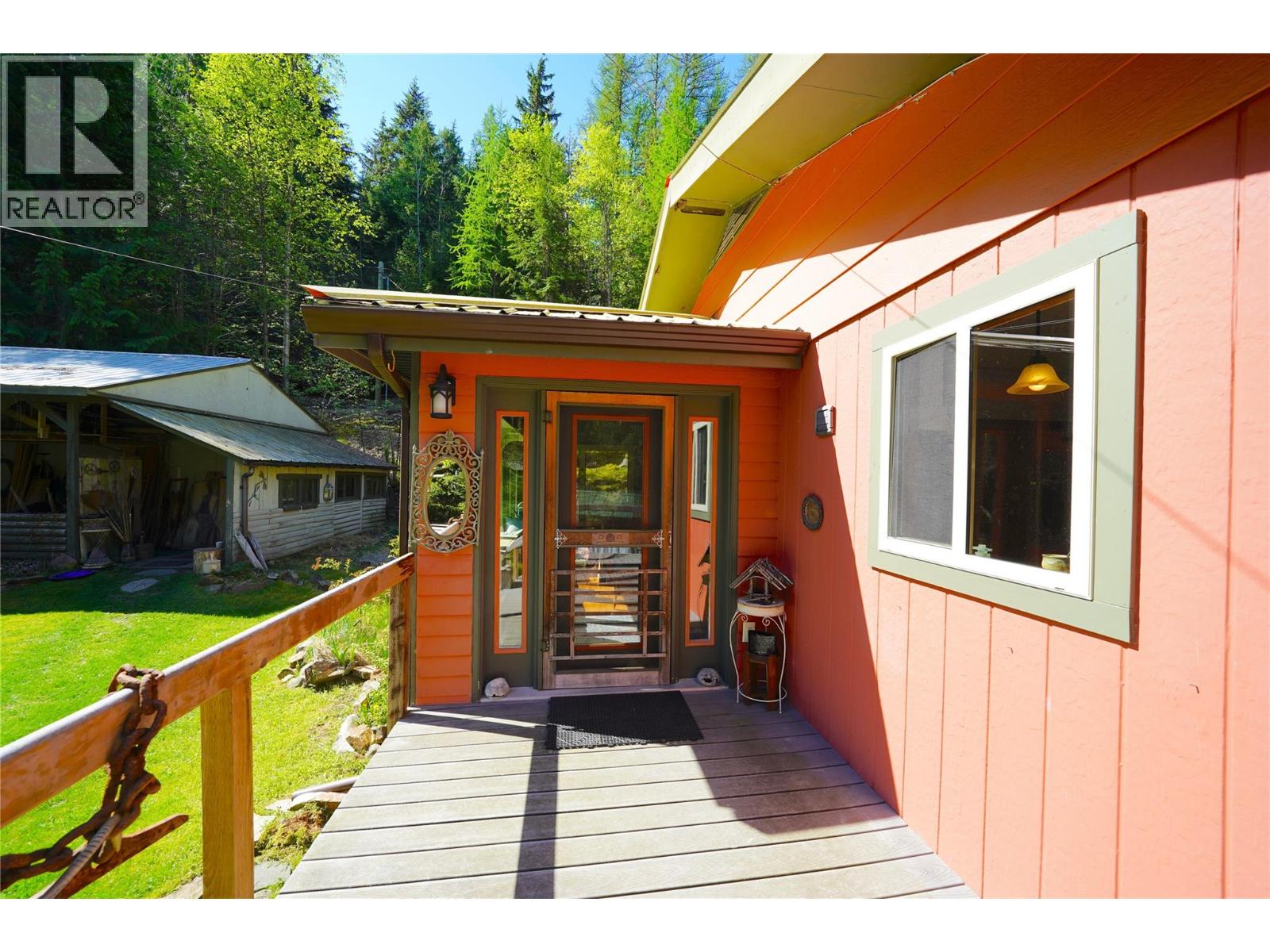 281 Iwanik Road, Procter, British Columbia  V1L 0B5 - Photo 8 - 10385671