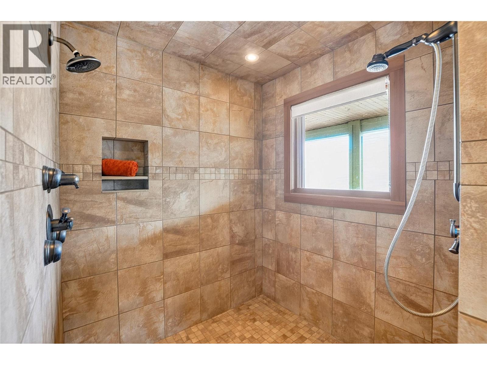 660 Pineview Drive, Kaleden, British Columbia  V0H 1K0 - Photo 19 - 10386709