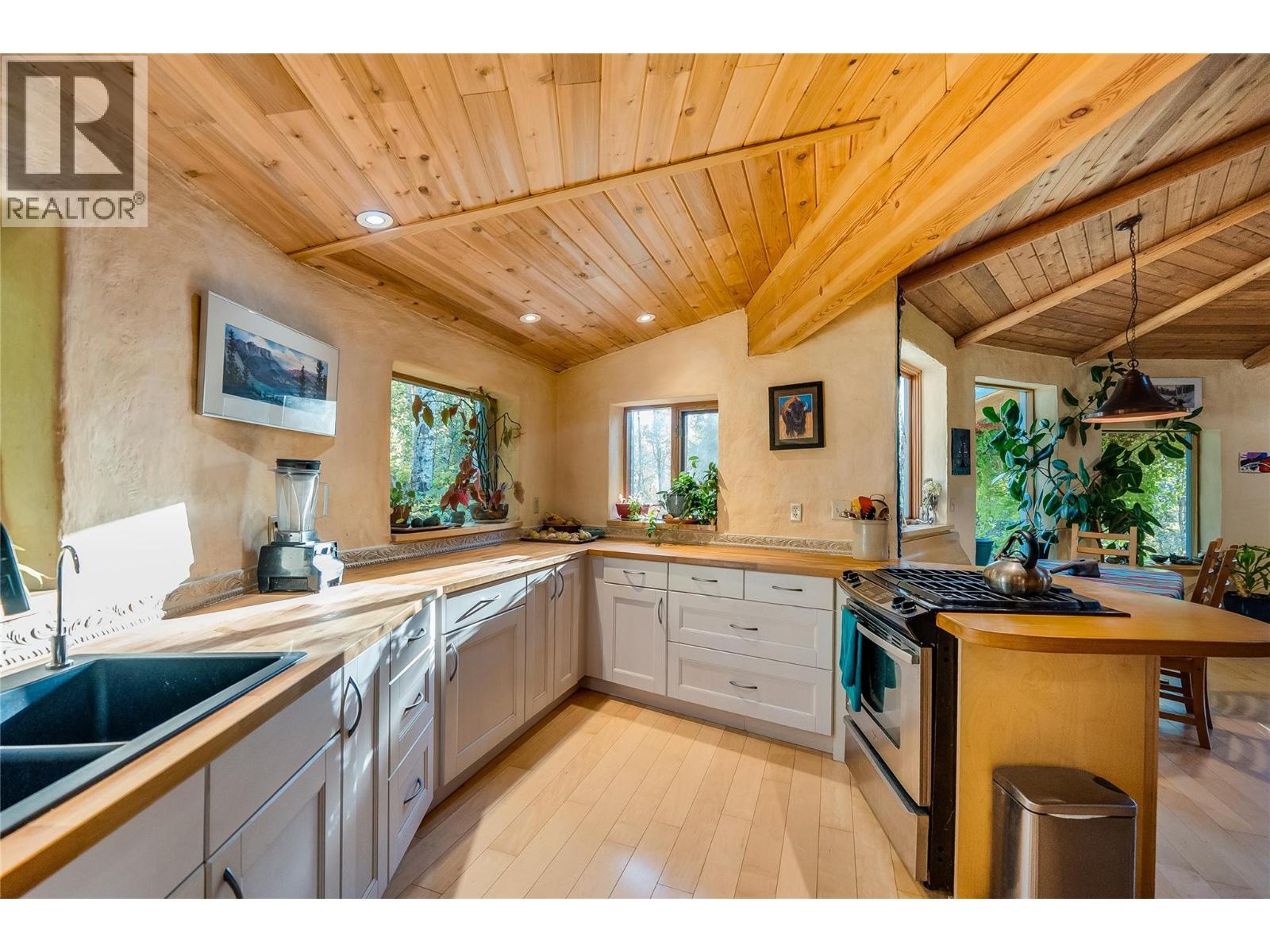 2129 Svoboda Road, Nelson, British Columbia  V1L 3V3 - Photo 30 - 10386644