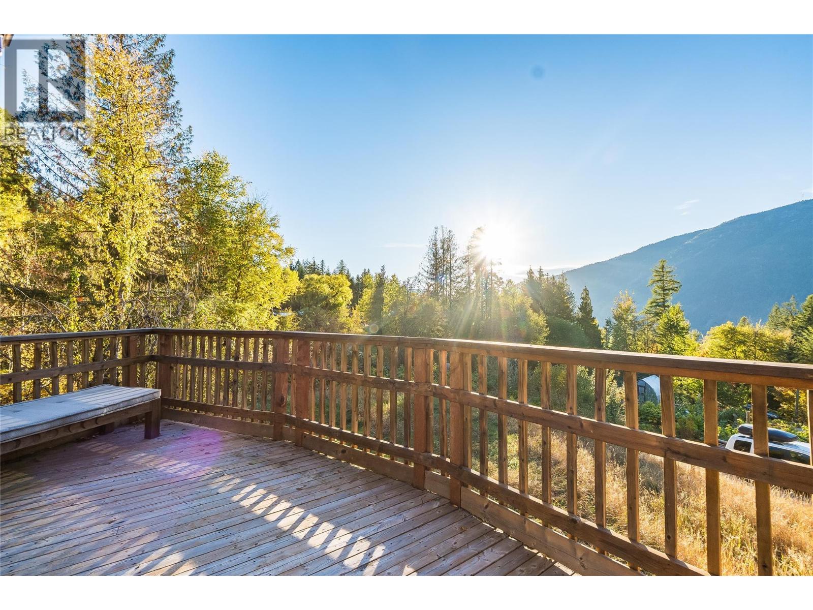 2129 Svoboda Road, Nelson, British Columbia  V1L 3V3 - Photo 79 - 10386644