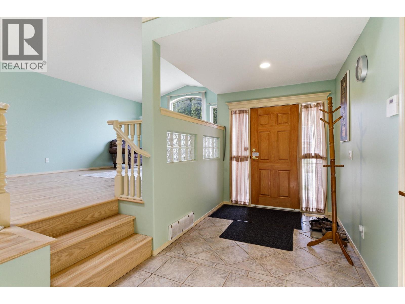 2559 Quail Lane, Kelowna, British Columbia  V1V 1Z9 - Photo 4 - 10386515