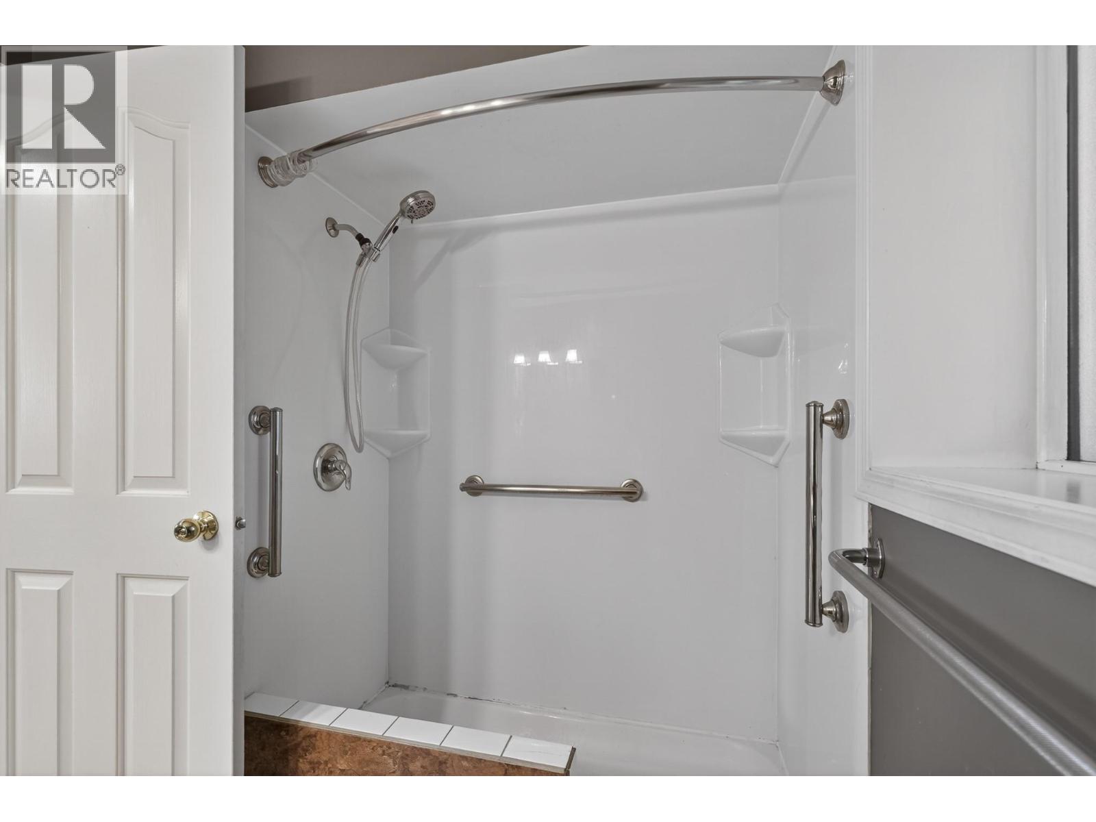 4405 20 Street Unit# 2, Vernon, British Columbia  V1T 9K2 - Photo 35 - 10386455