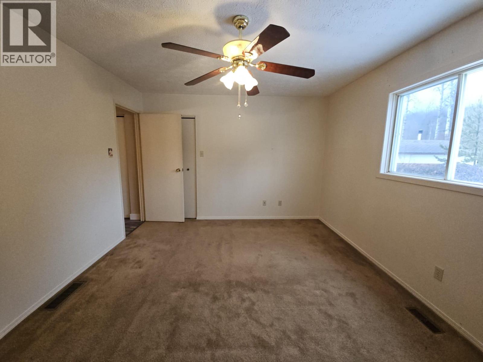 143 Kiskatinaw Crescent, Tumbler Ridge, British Columbia  V0C 2W0 - Photo 14 - 10385297