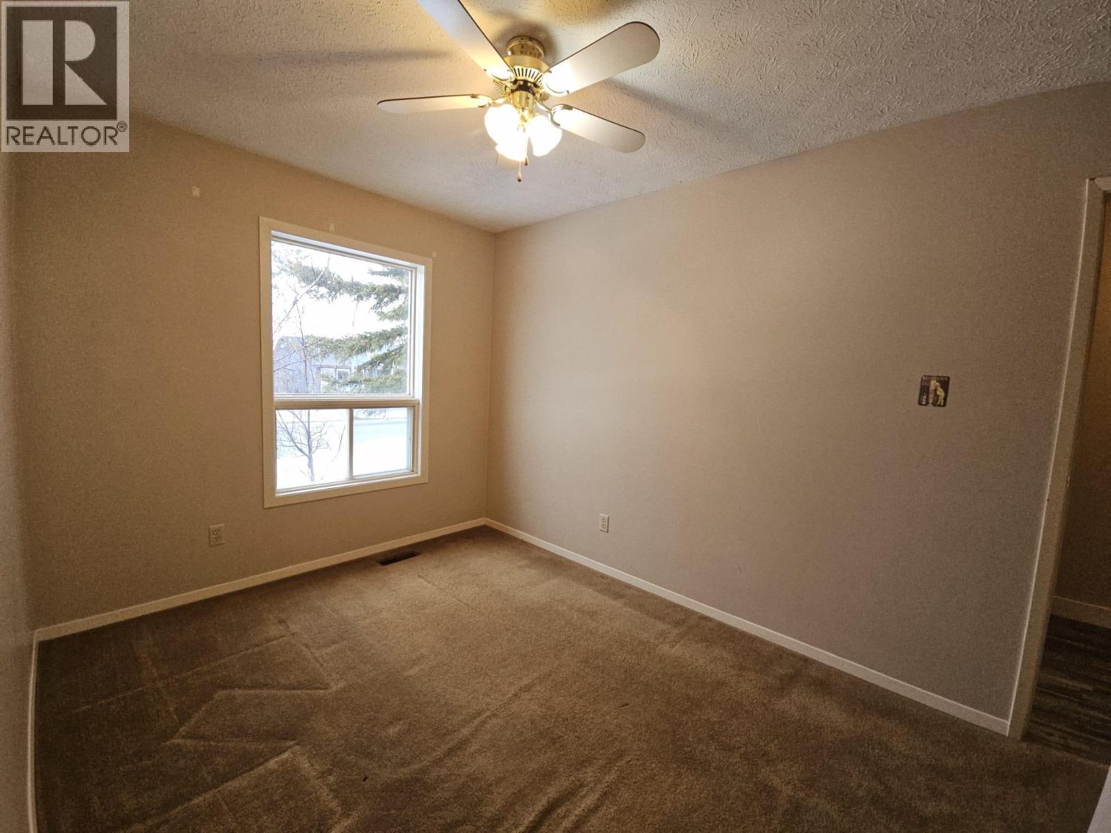 143 Kiskatinaw Crescent, Tumbler Ridge, British Columbia  V0C 2W0 - Photo 23 - 10385297