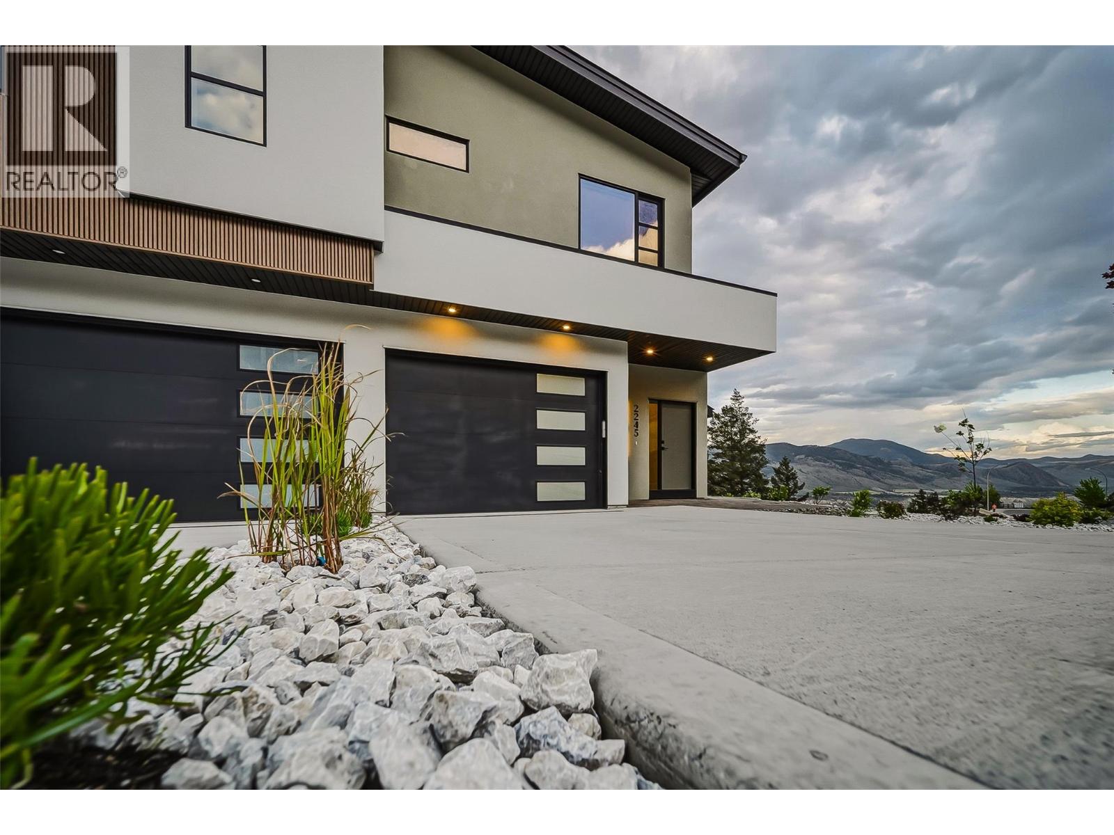 2245 Coldwater Drive, Kamloops, British Columbia  V2E 0E6 - Photo 11 - 10378419