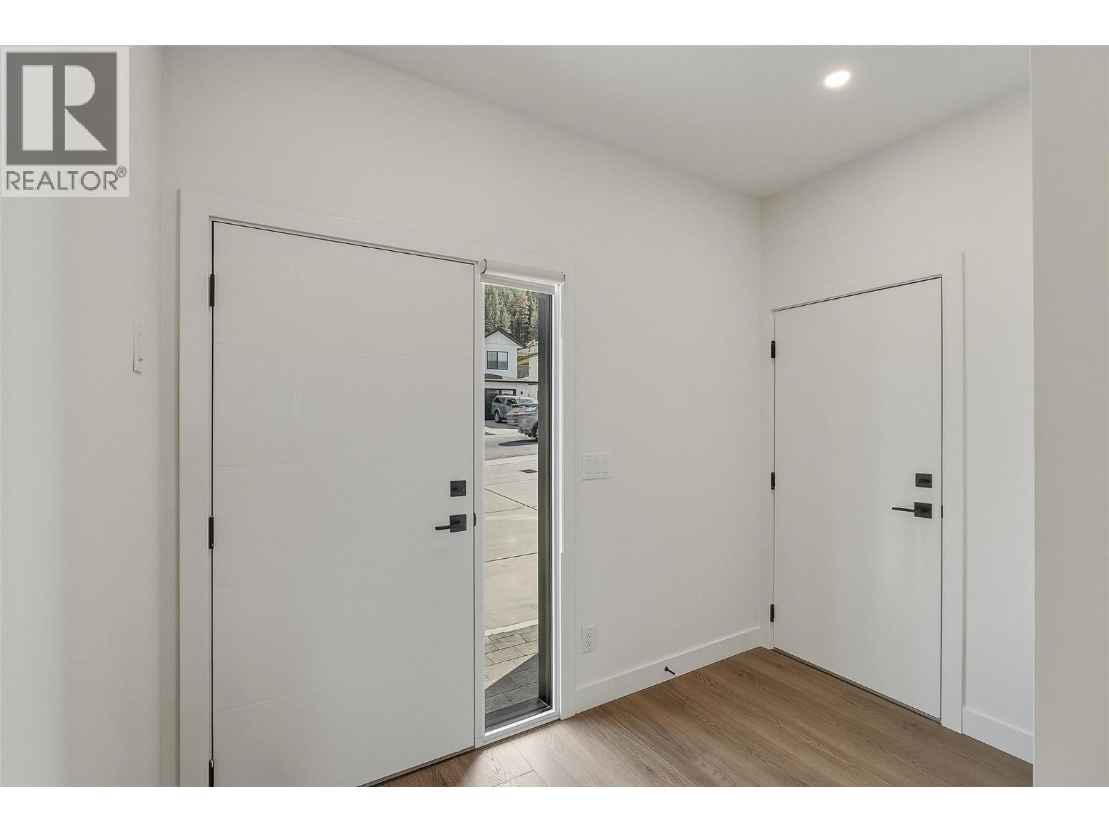 2245 Coldwater Drive, Kamloops, British Columbia  V2E 0E6 - Photo 16 - 10378419