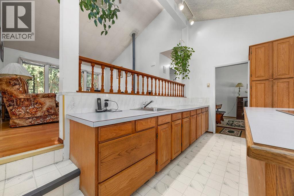 133 Springbend Road, Enderby, British Columbia  V4Y 4H2 - Photo 9 - 10386696