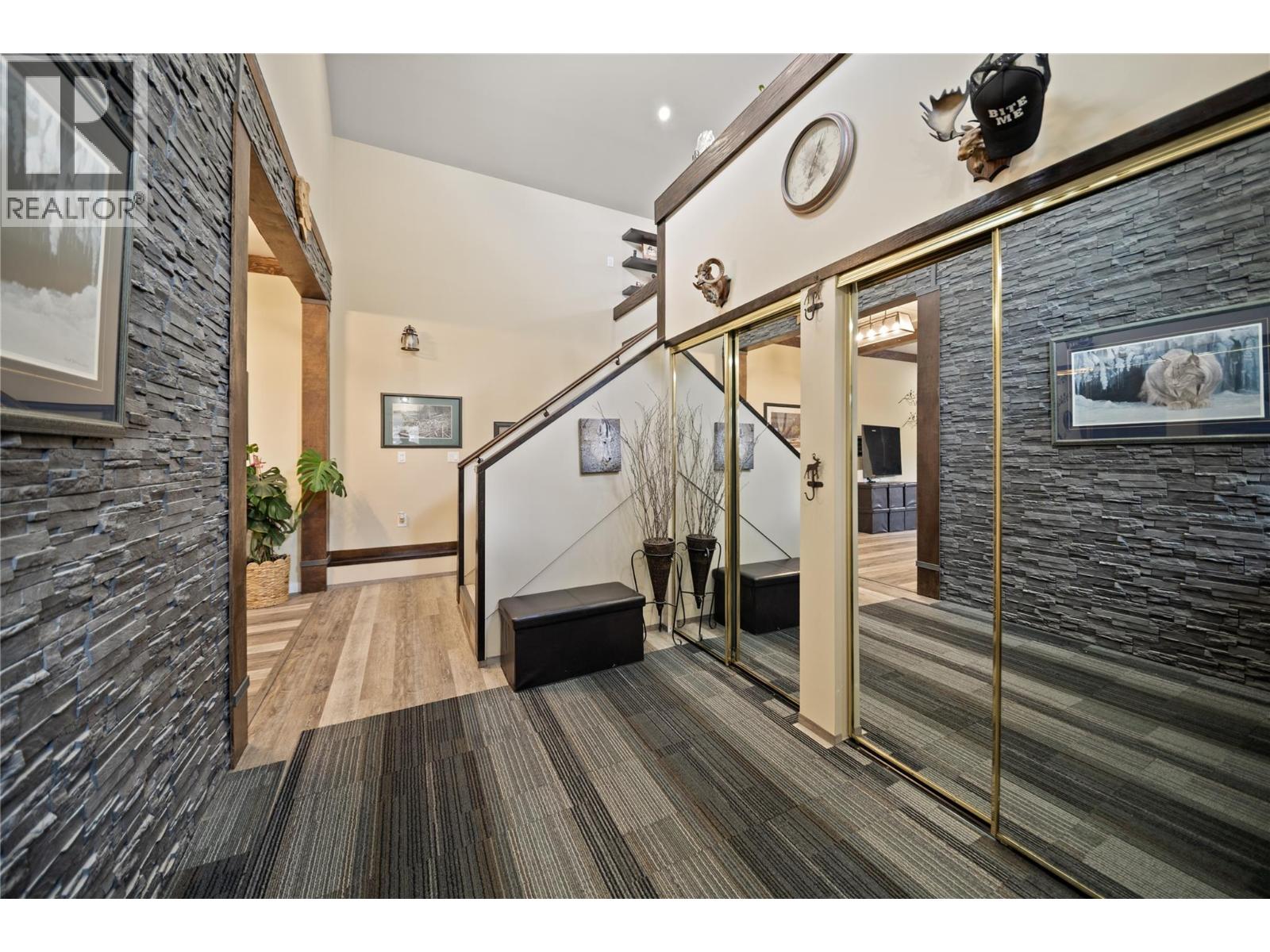 7527 Park Drive West, Radium Hot Springs, British Columbia  V0A 1M0 - Photo 12 - 10386744