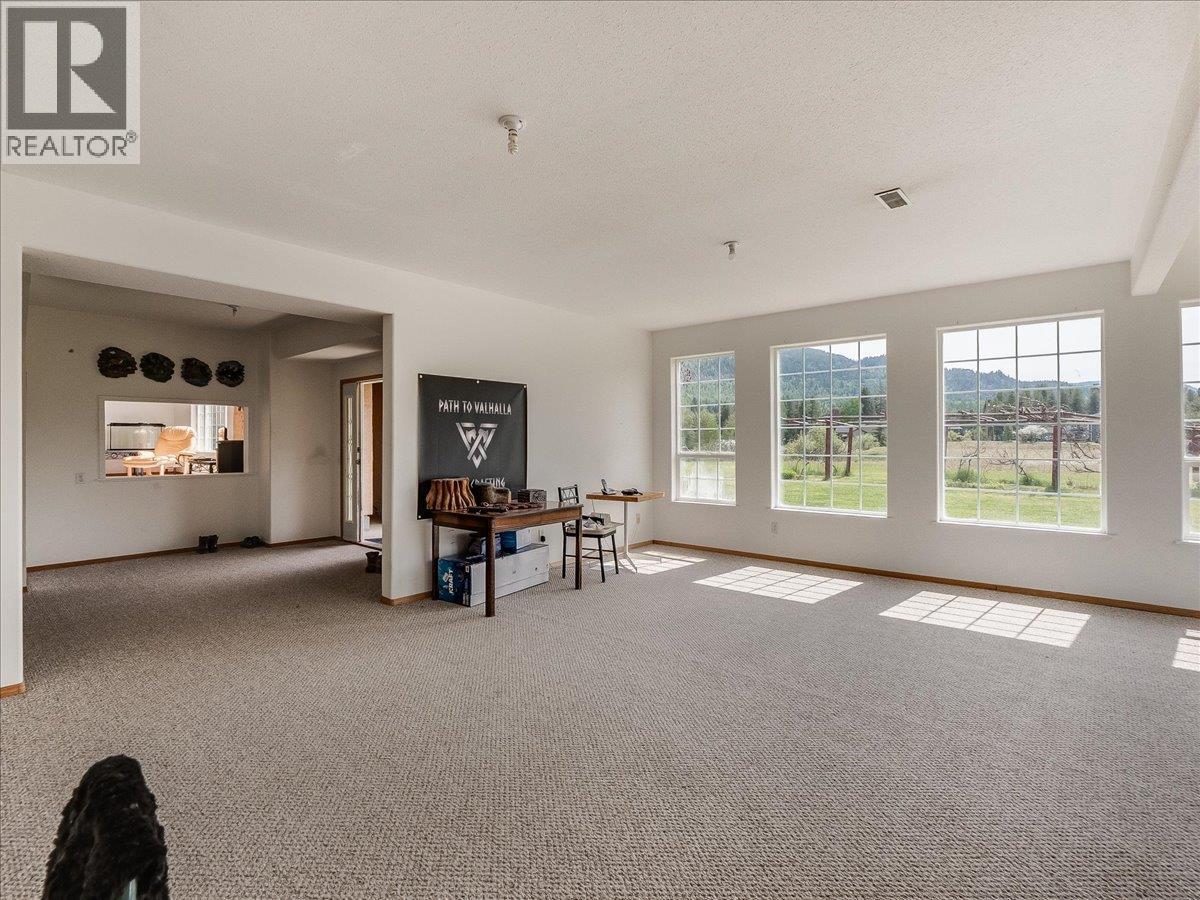 786 Prairie Road, Castlegar, British Columbia  V1N 4K6 - Photo 16 - 10386343