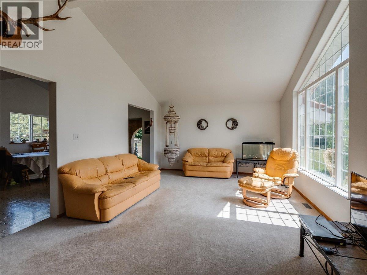 786 Prairie Road, Castlegar, British Columbia  V1N 4K6 - Photo 41 - 10386343