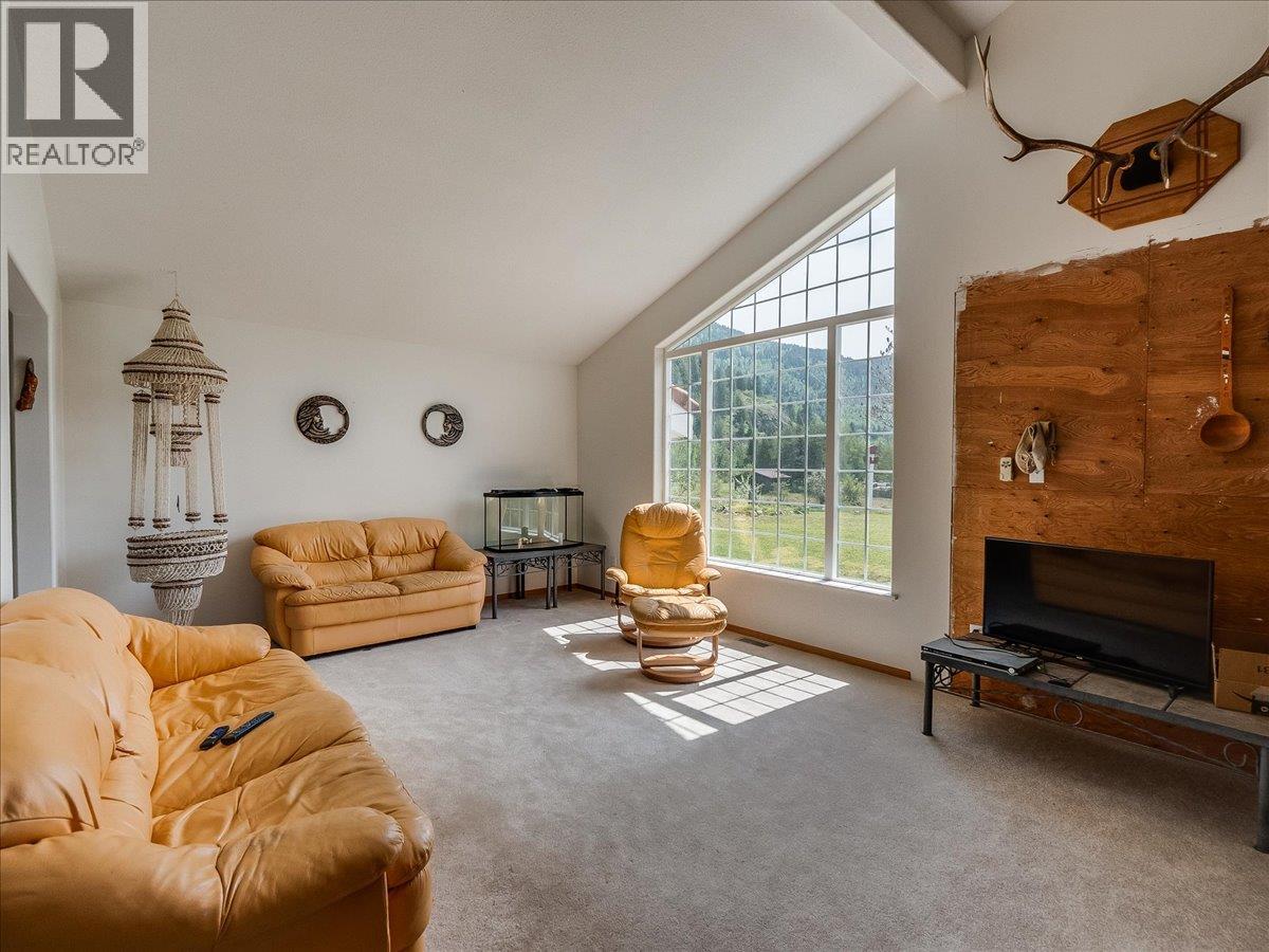 786 Prairie Road, Castlegar, British Columbia  V1N 4K6 - Photo 44 - 10386343