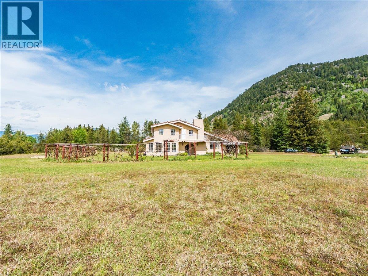 786 Prairie Road, Castlegar, British Columbia  V1N 4K6 - Photo 68 - 10386343