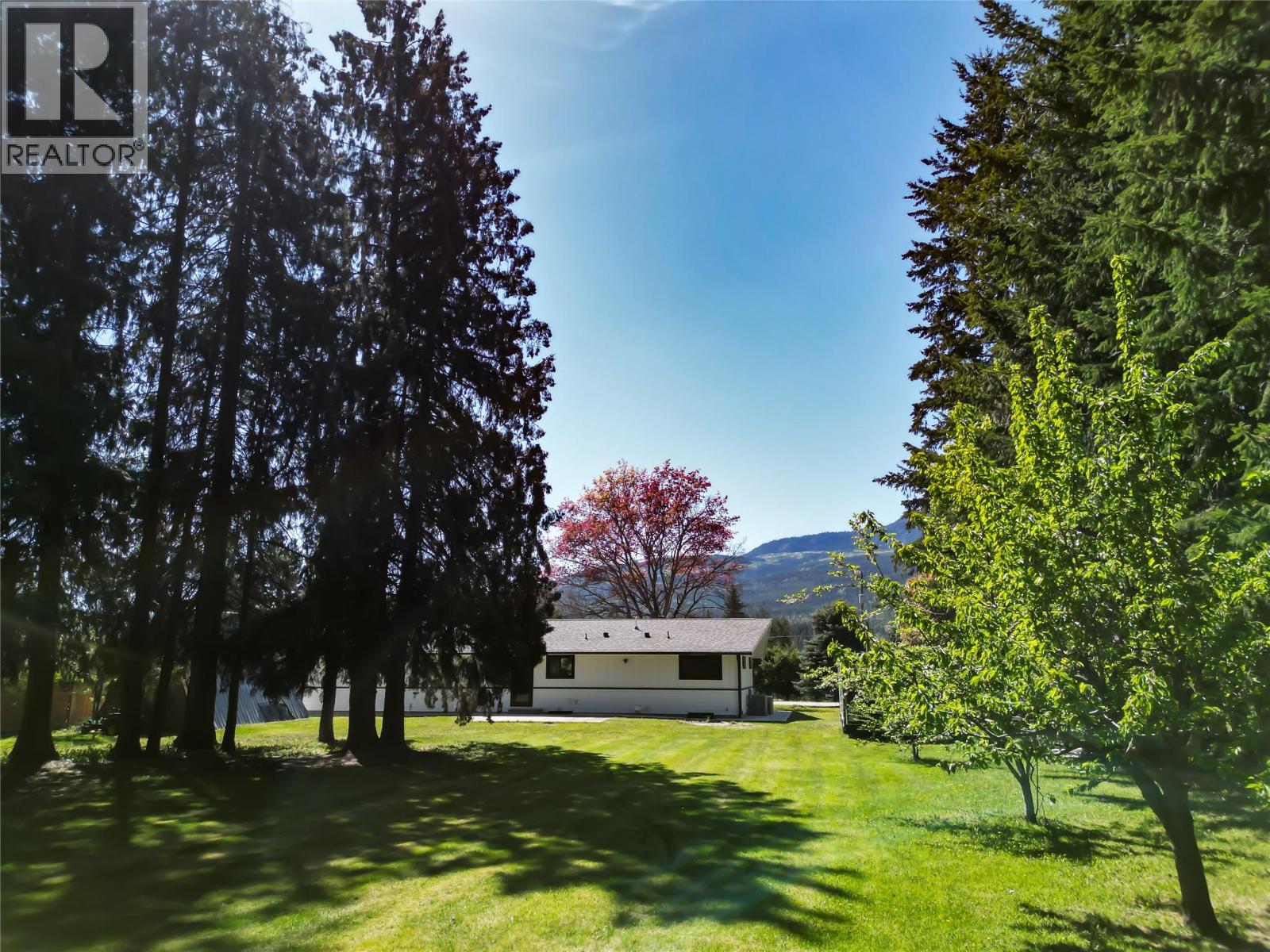 6453 Ranchero Drive, Salmon Arm, British Columbia  V1E 2R1 - Photo 36 - 10386560