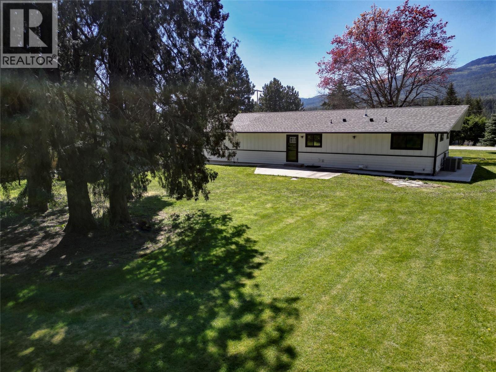 6453 Ranchero Drive, Salmon Arm, British Columbia  V1E 2R1 - Photo 37 - 10386560