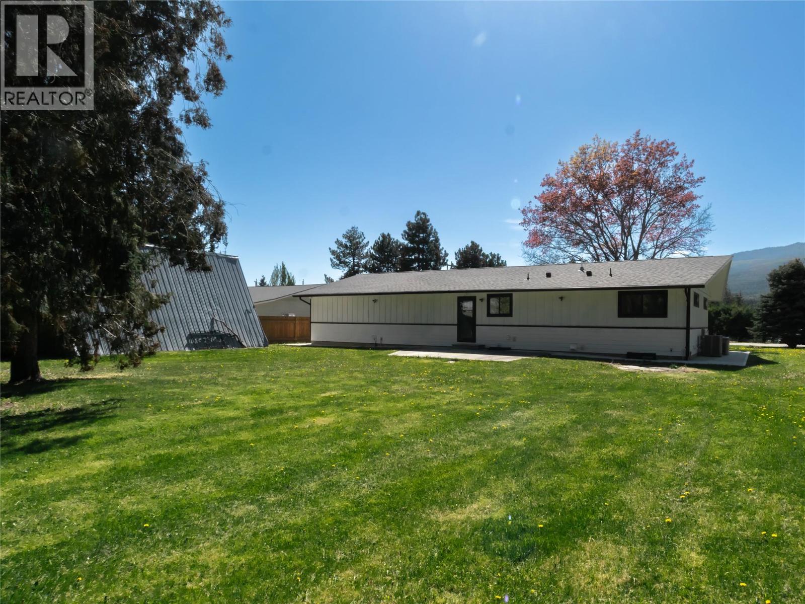 6453 Ranchero Drive, Salmon Arm, British Columbia  V1E 2R1 - Photo 38 - 10386560