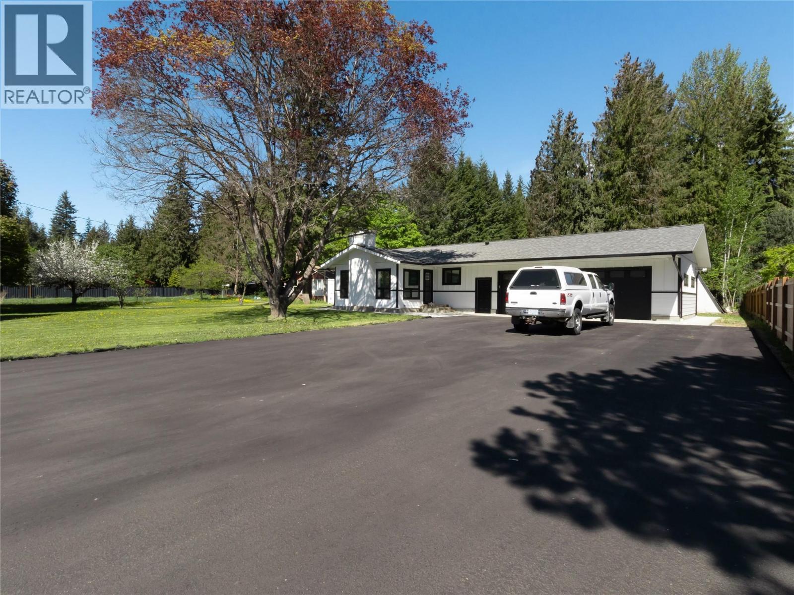 6453 Ranchero Drive, Salmon Arm, British Columbia  V1E 2R1 - Photo 43 - 10386560