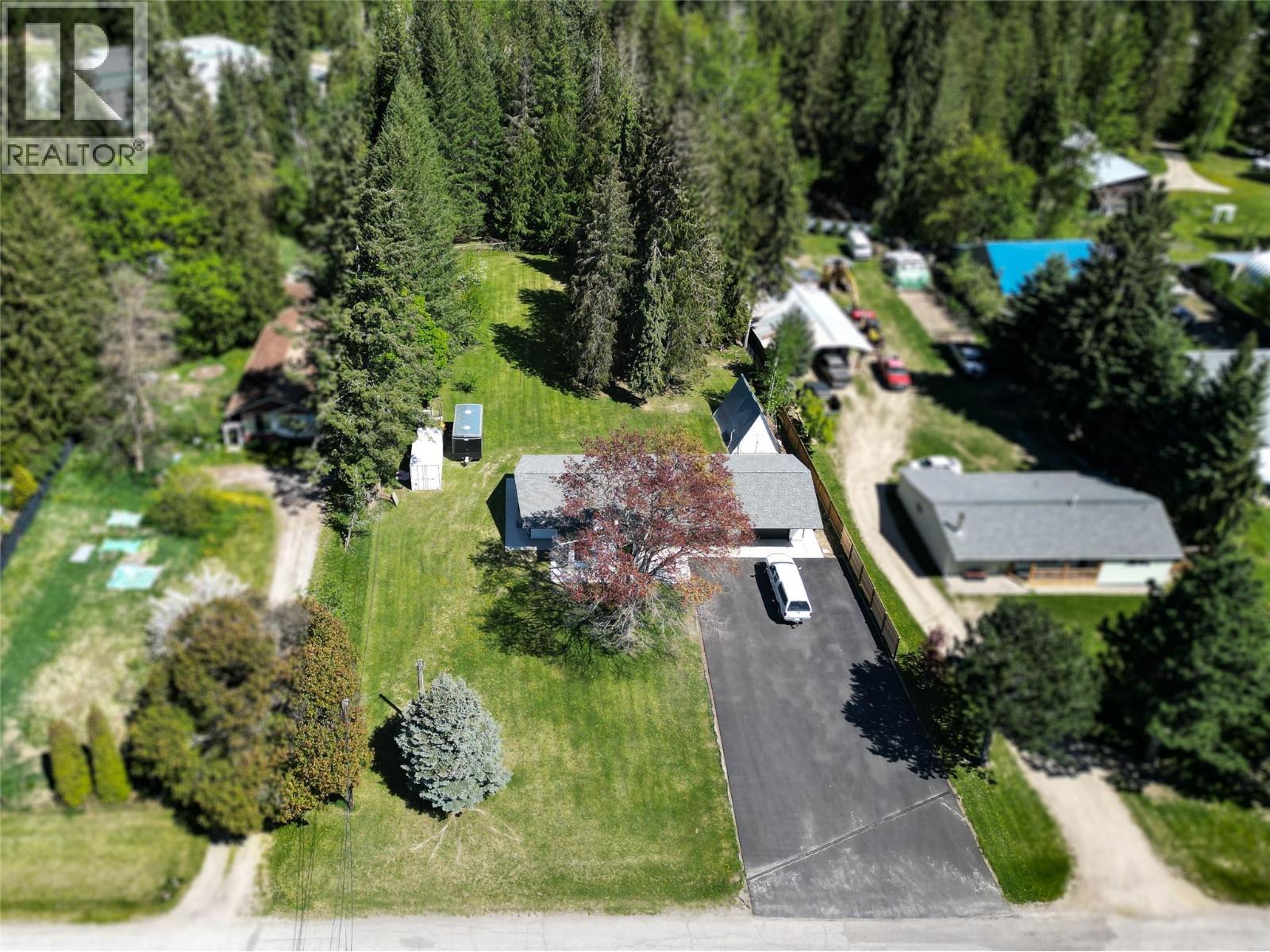 6453 Ranchero Drive, Salmon Arm, British Columbia  V1E 2R1 - Photo 6 - 10386560